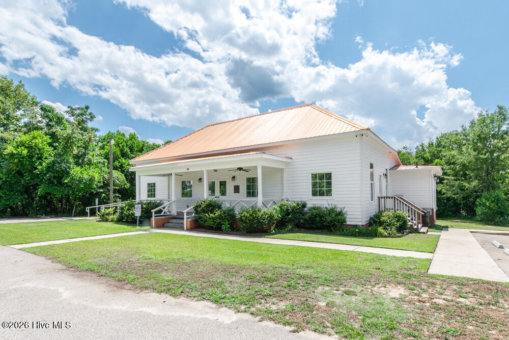 main property photo 45