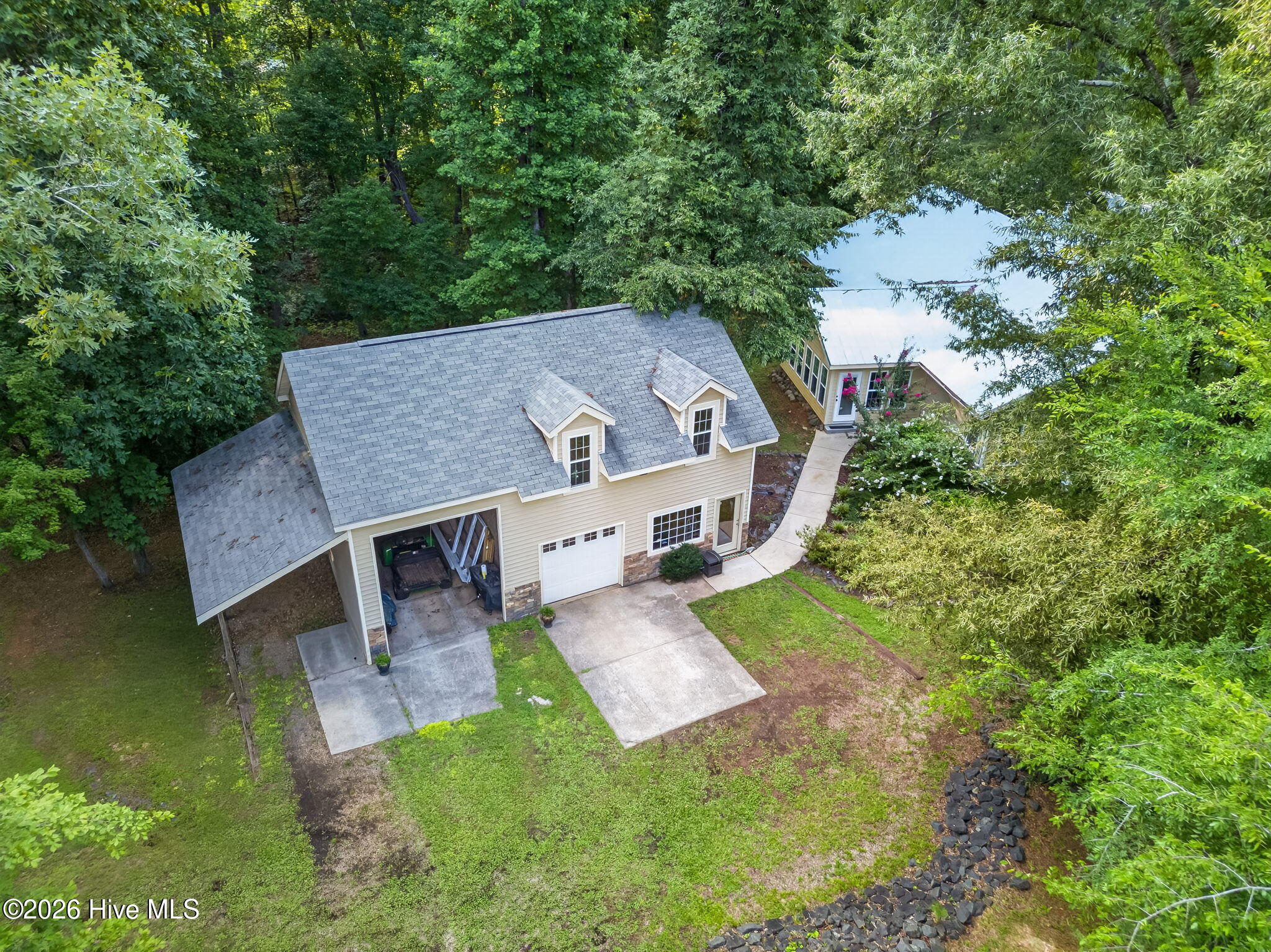 main property photo 48