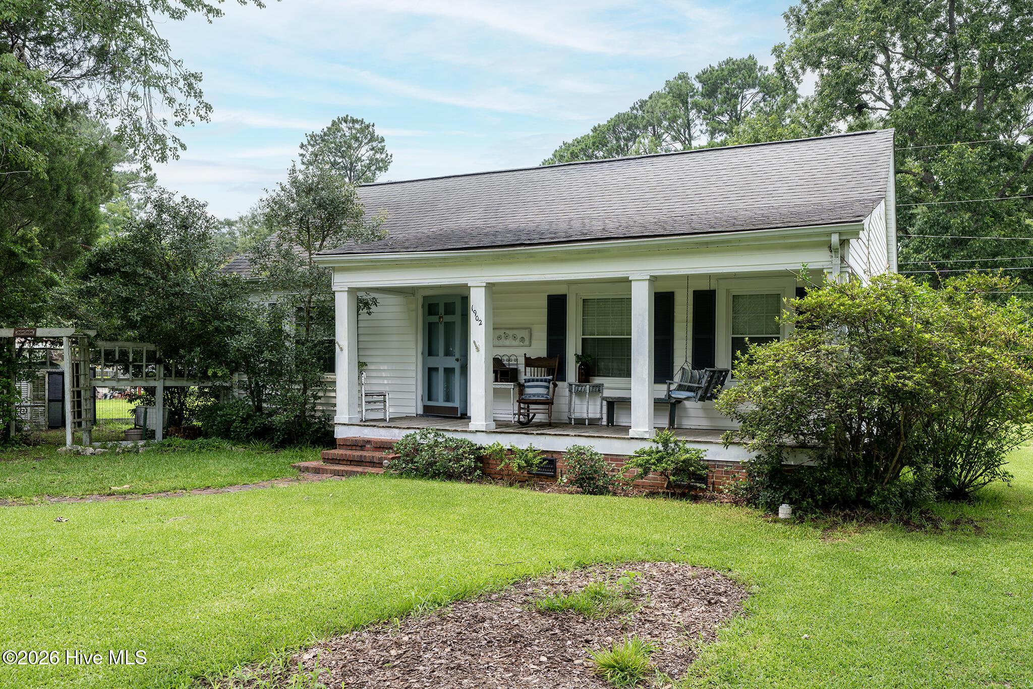 main property photo 27