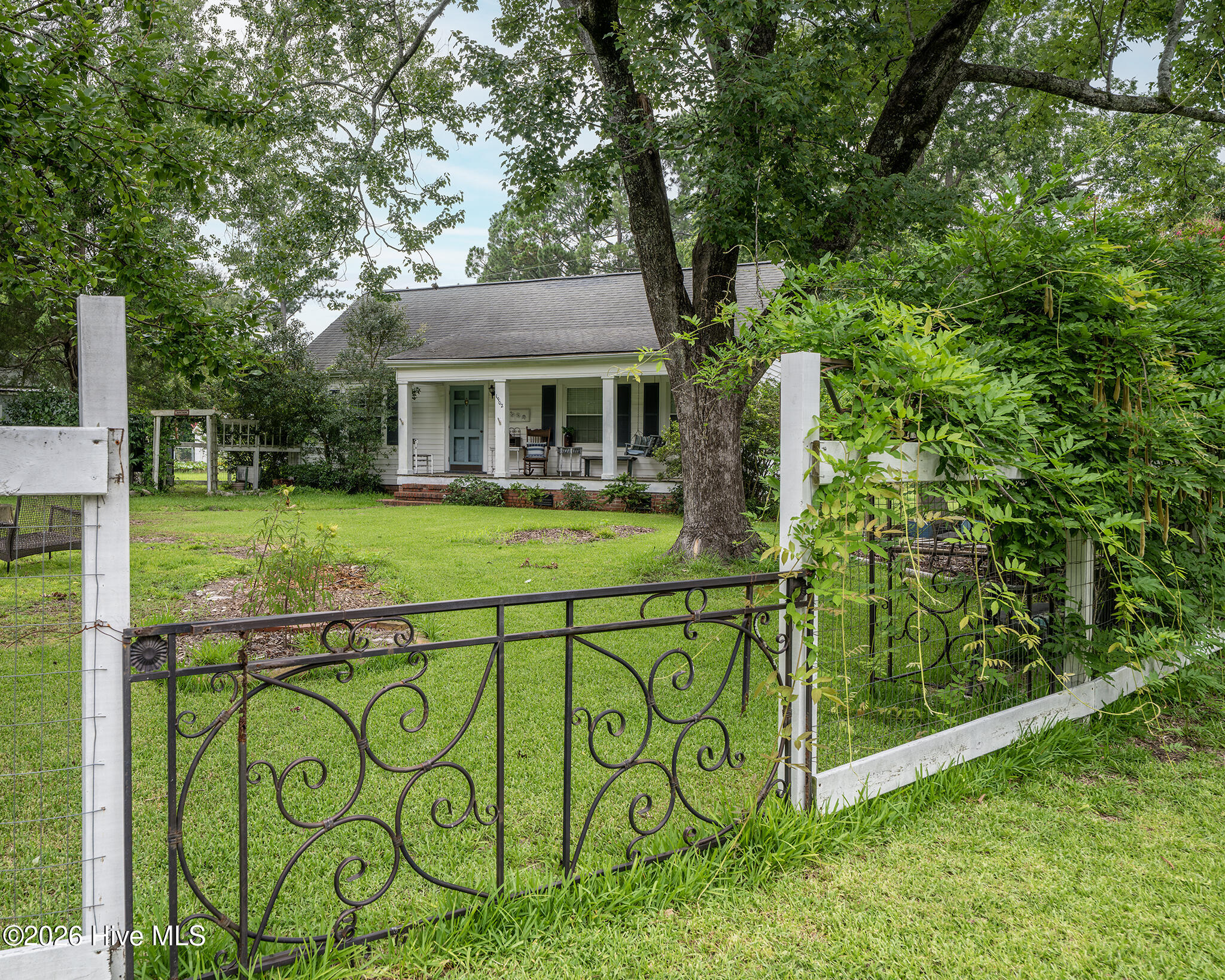 main property photo 48