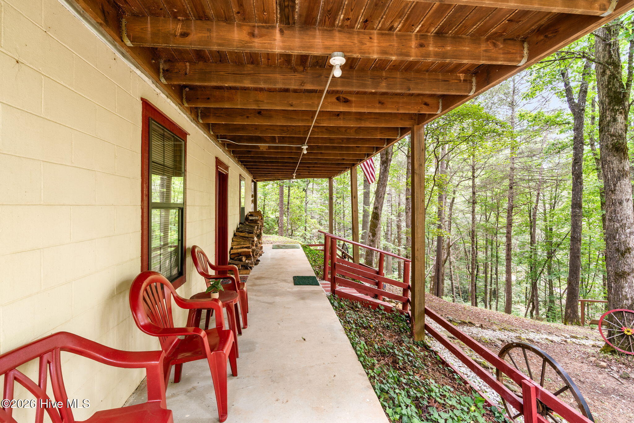 main property photo 14