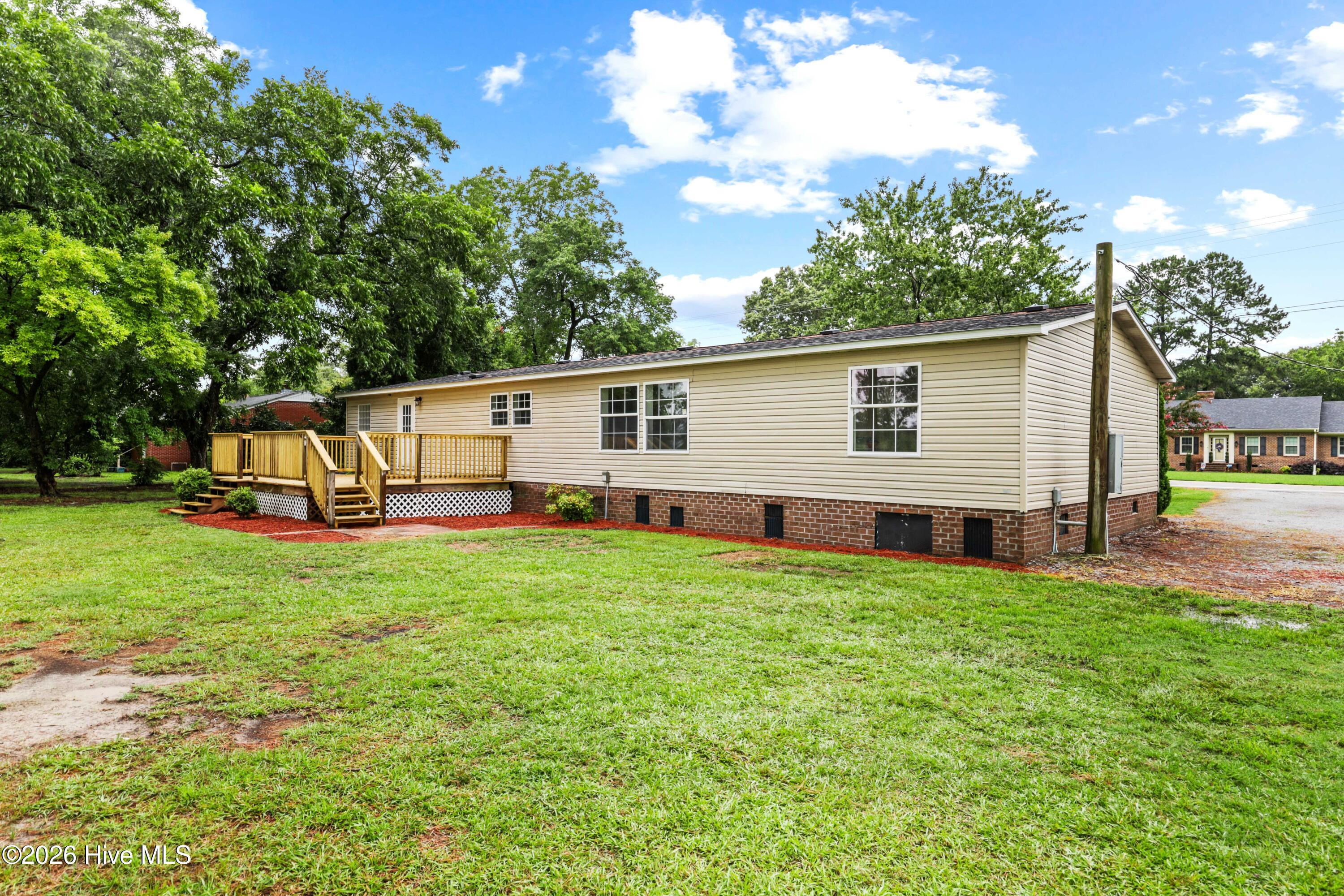 main property photo 17