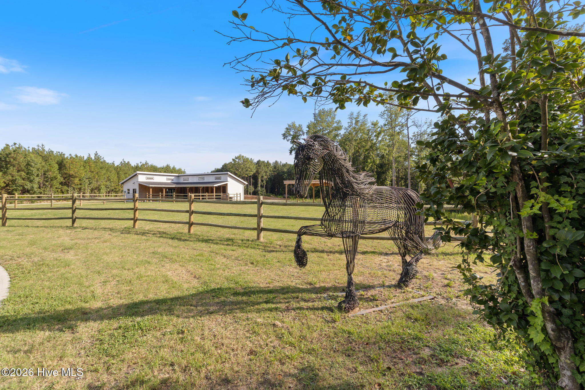 main property photo 30