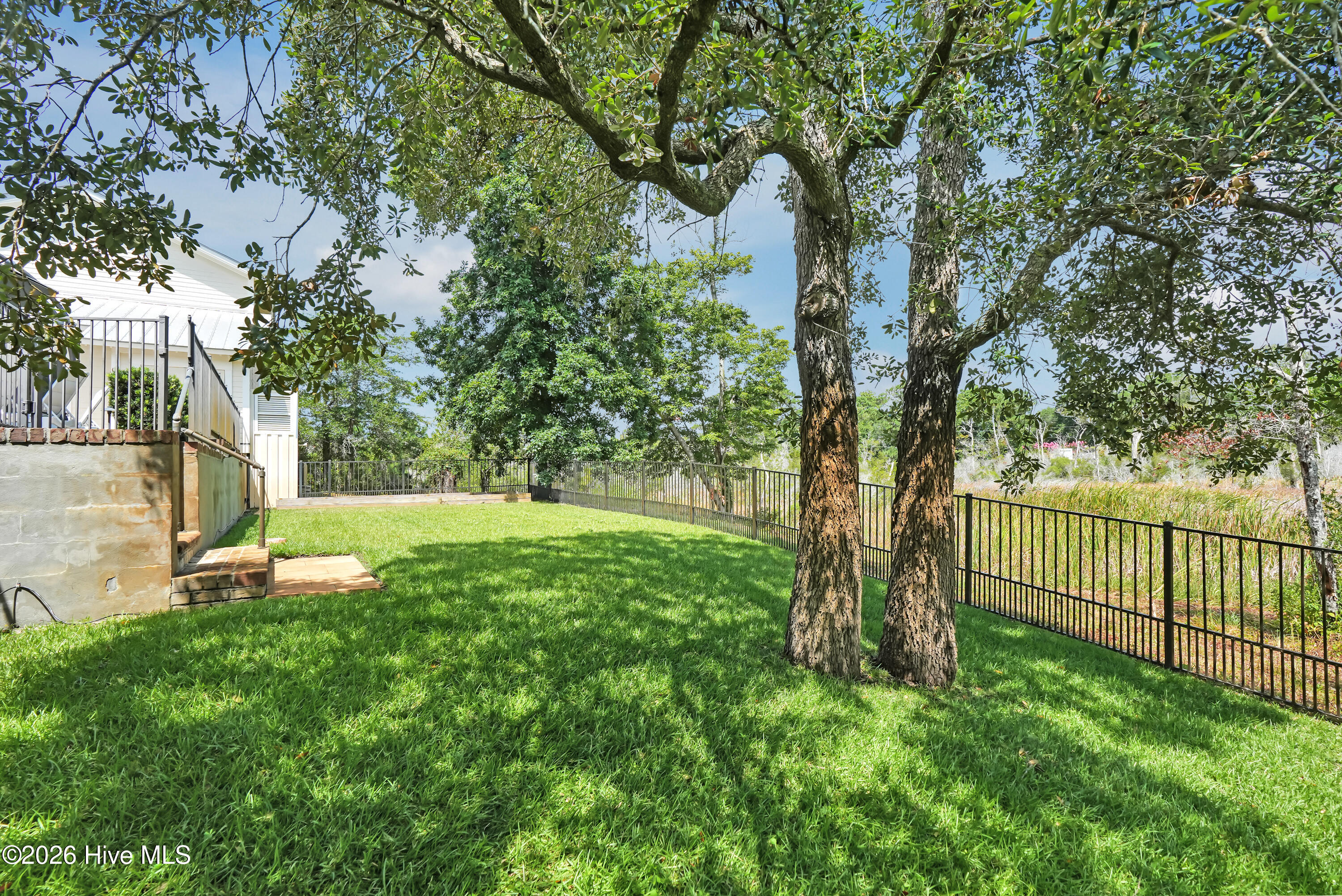 main property photo 80