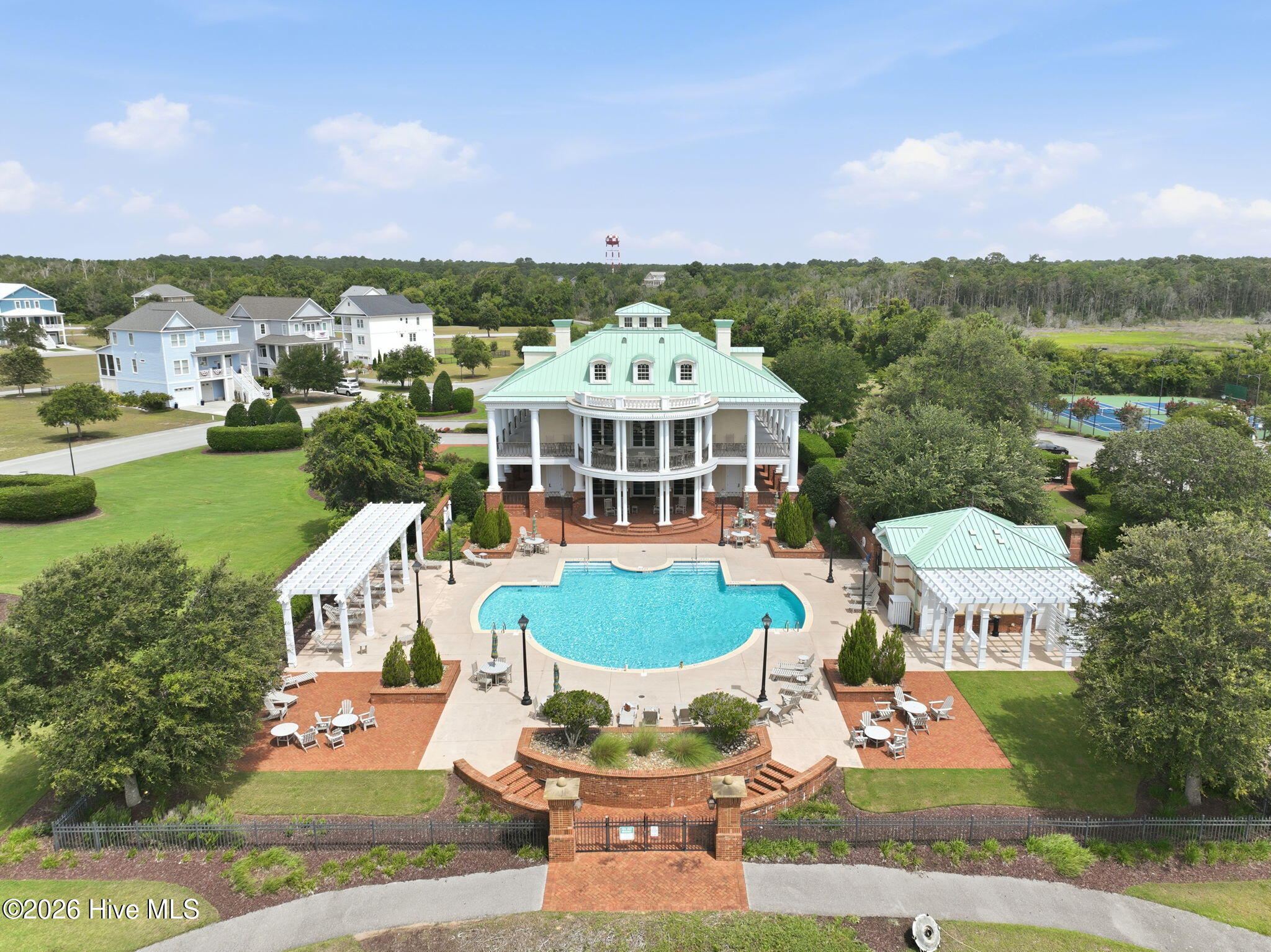 main property photo 12