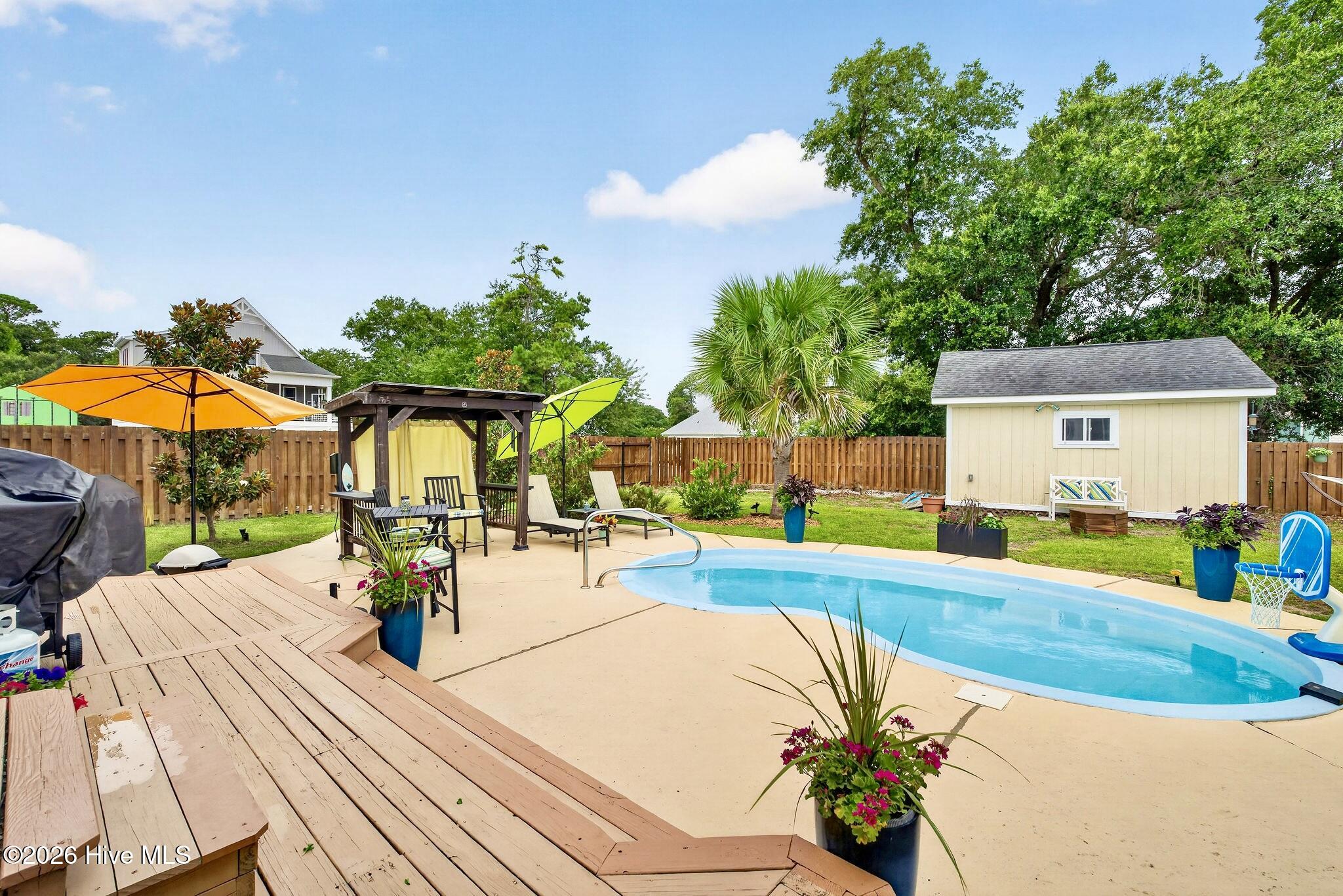 main property photo 39