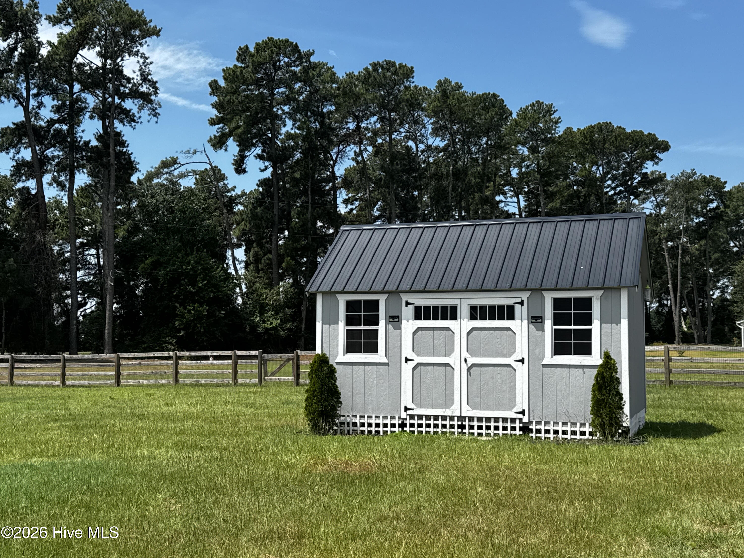 main property photo 31