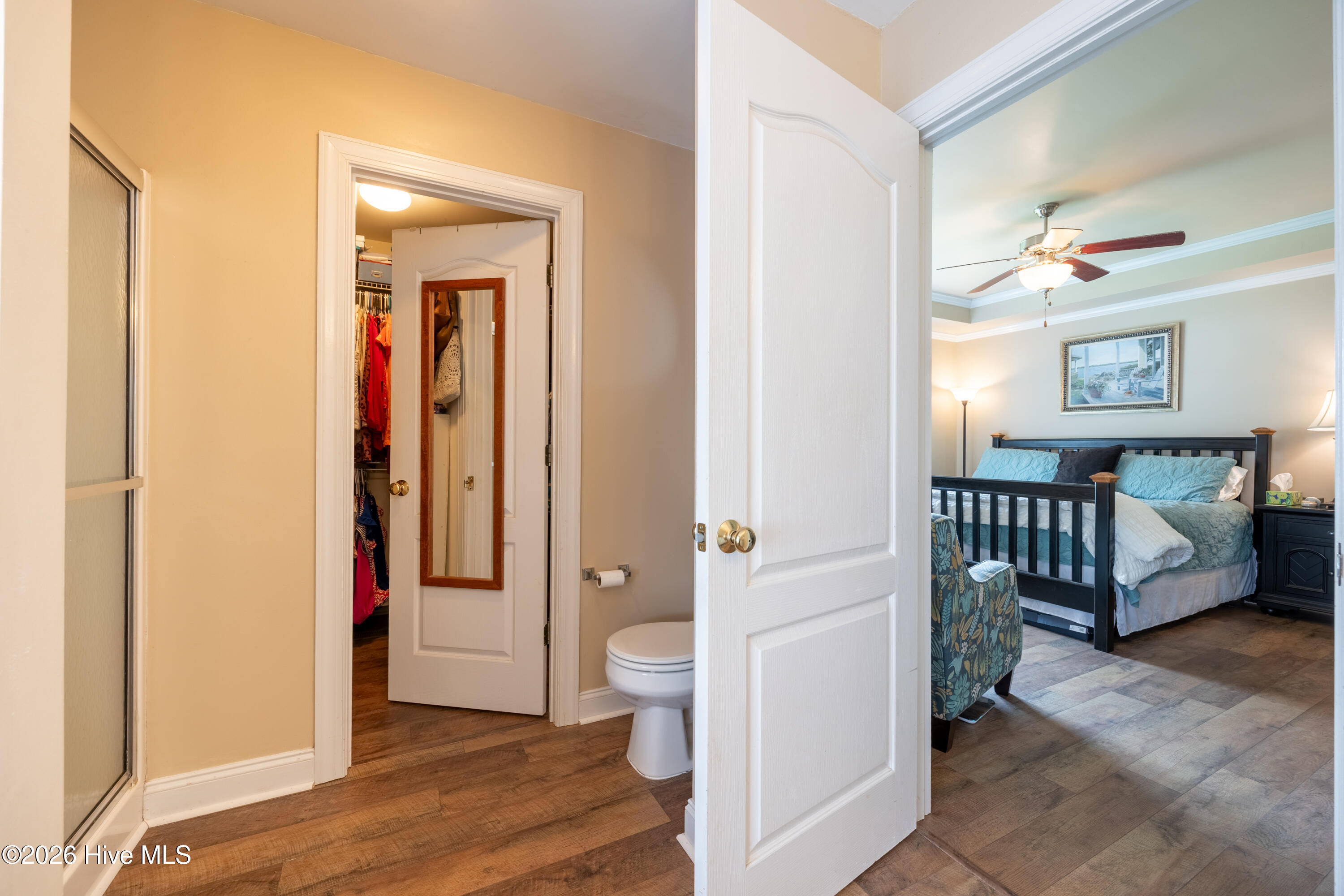 main property photo 23
