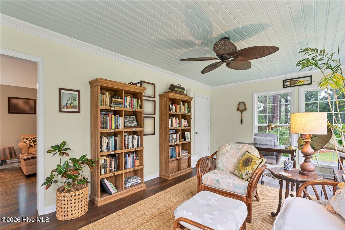 main property photo 17