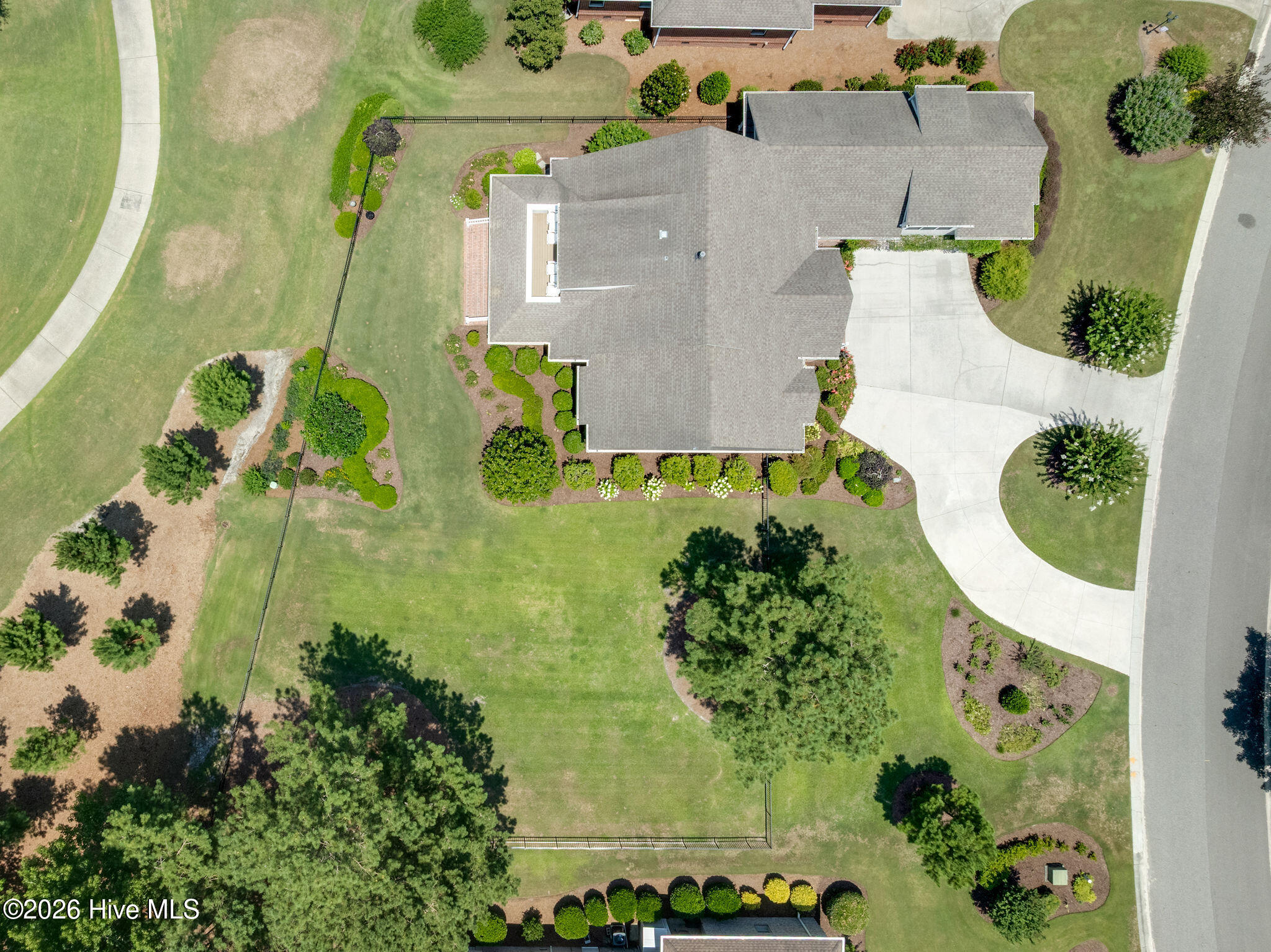 main property photo 41
