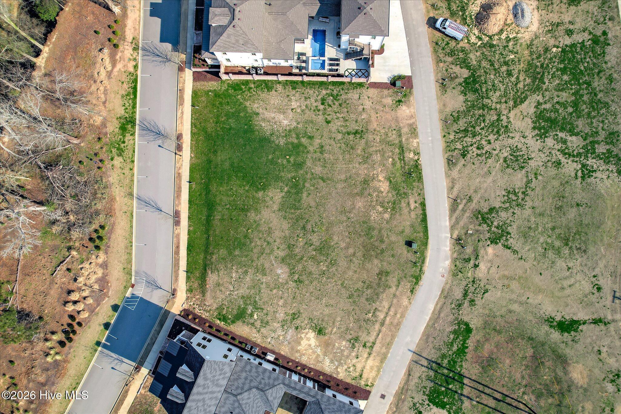 main property photo 14