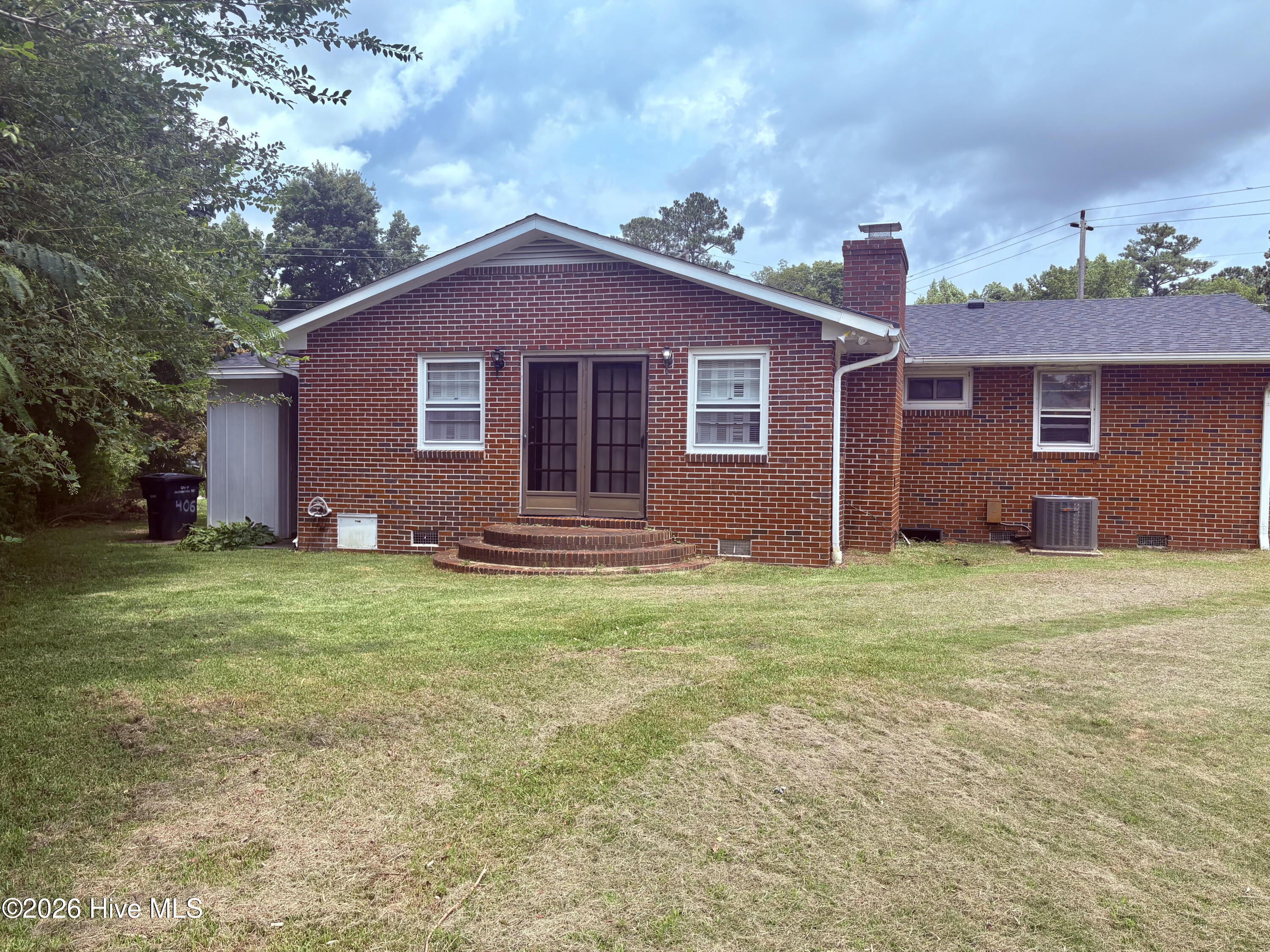 main property photo 18