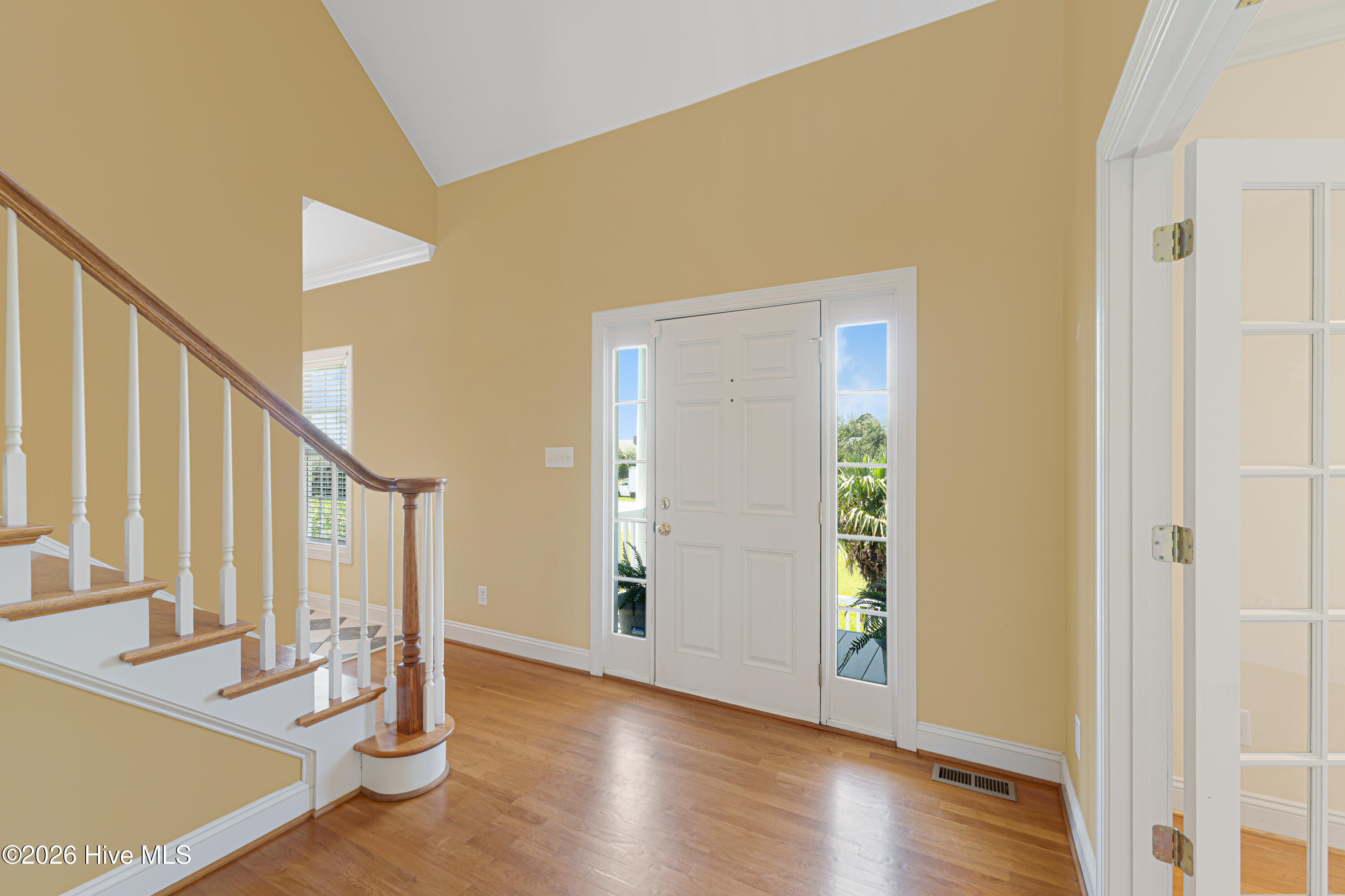 main property photo 25