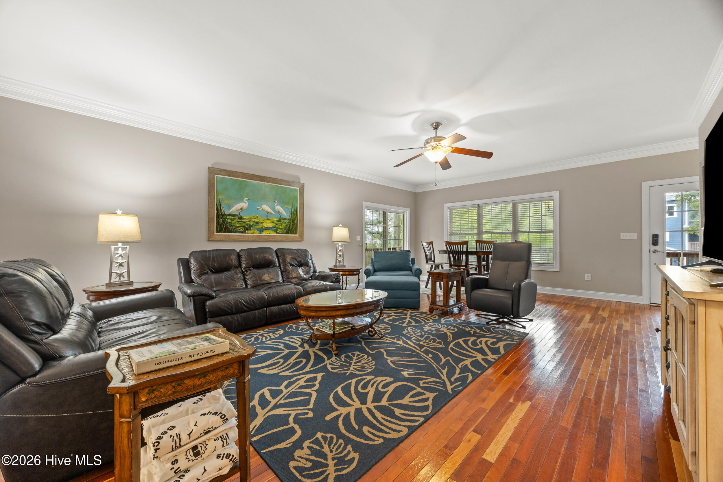main property photo 19