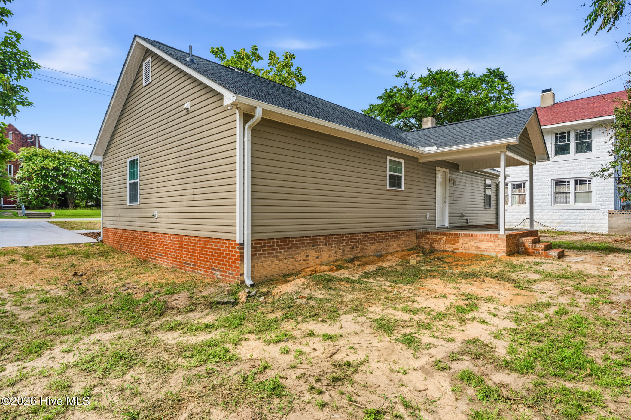 main property photo 21