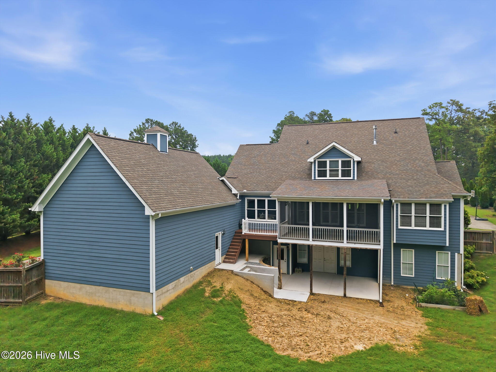 main property photo 44