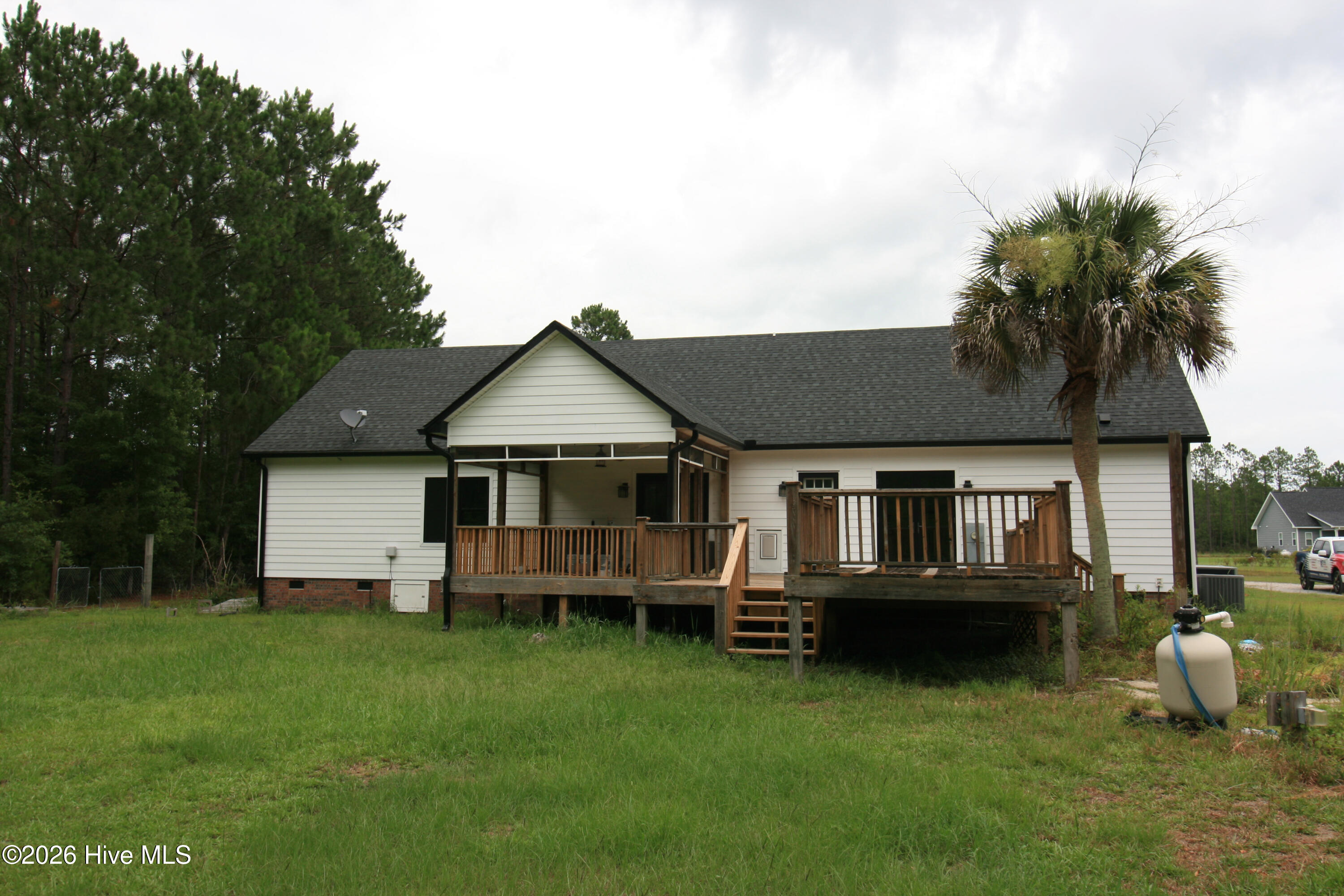 main property photo 25
