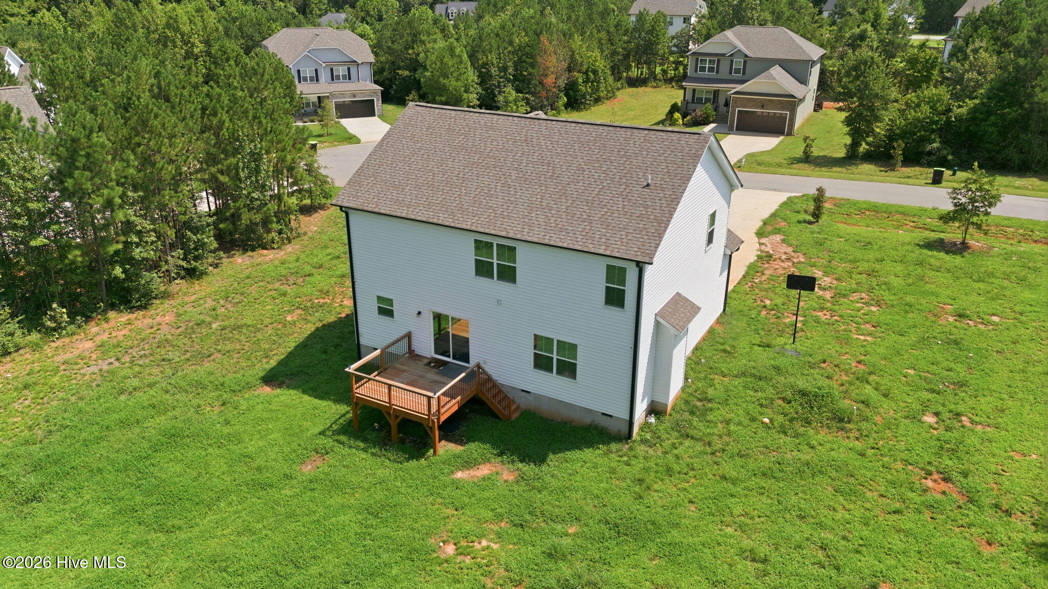 main property photo 32
