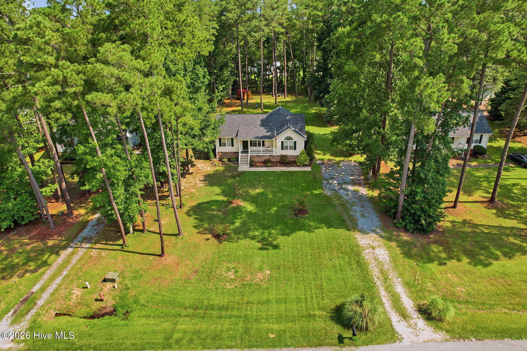 main property photo 26