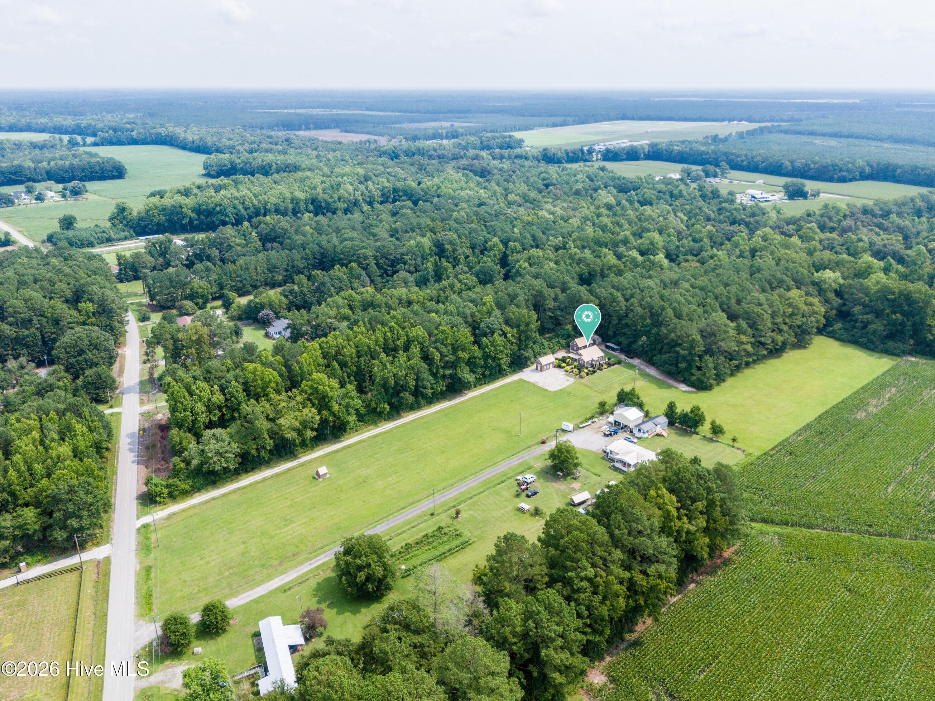 main property photo 28
