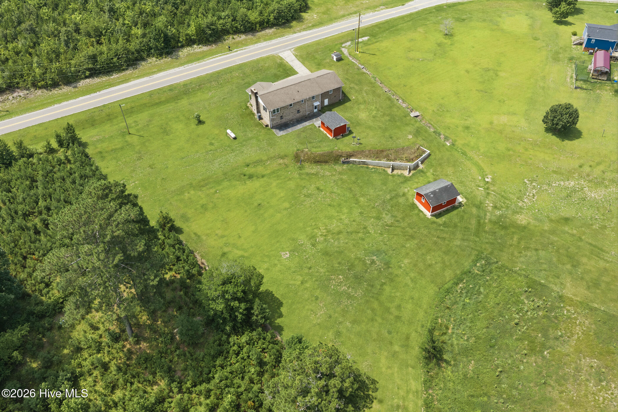 main property photo 39