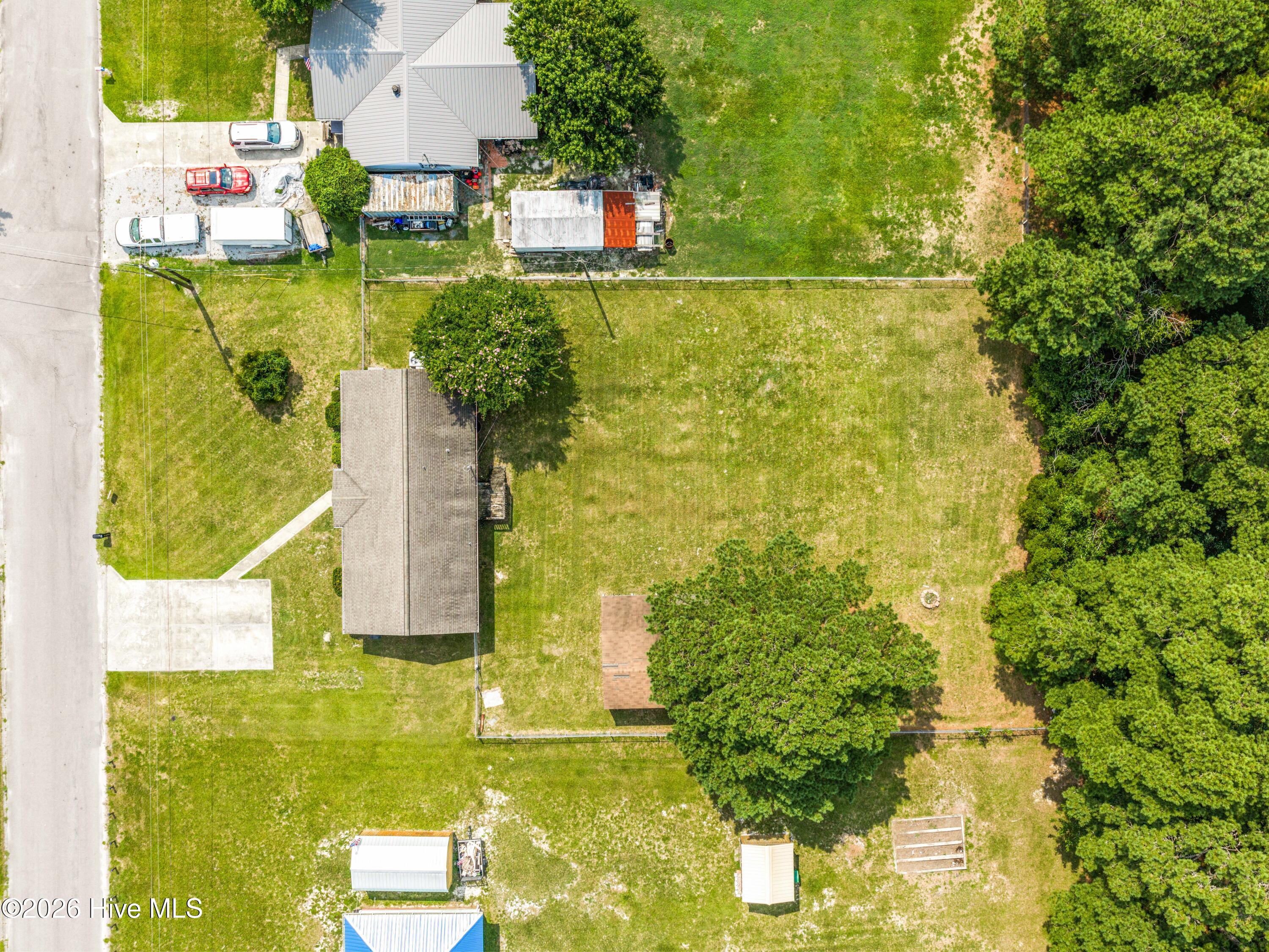 main property photo 36