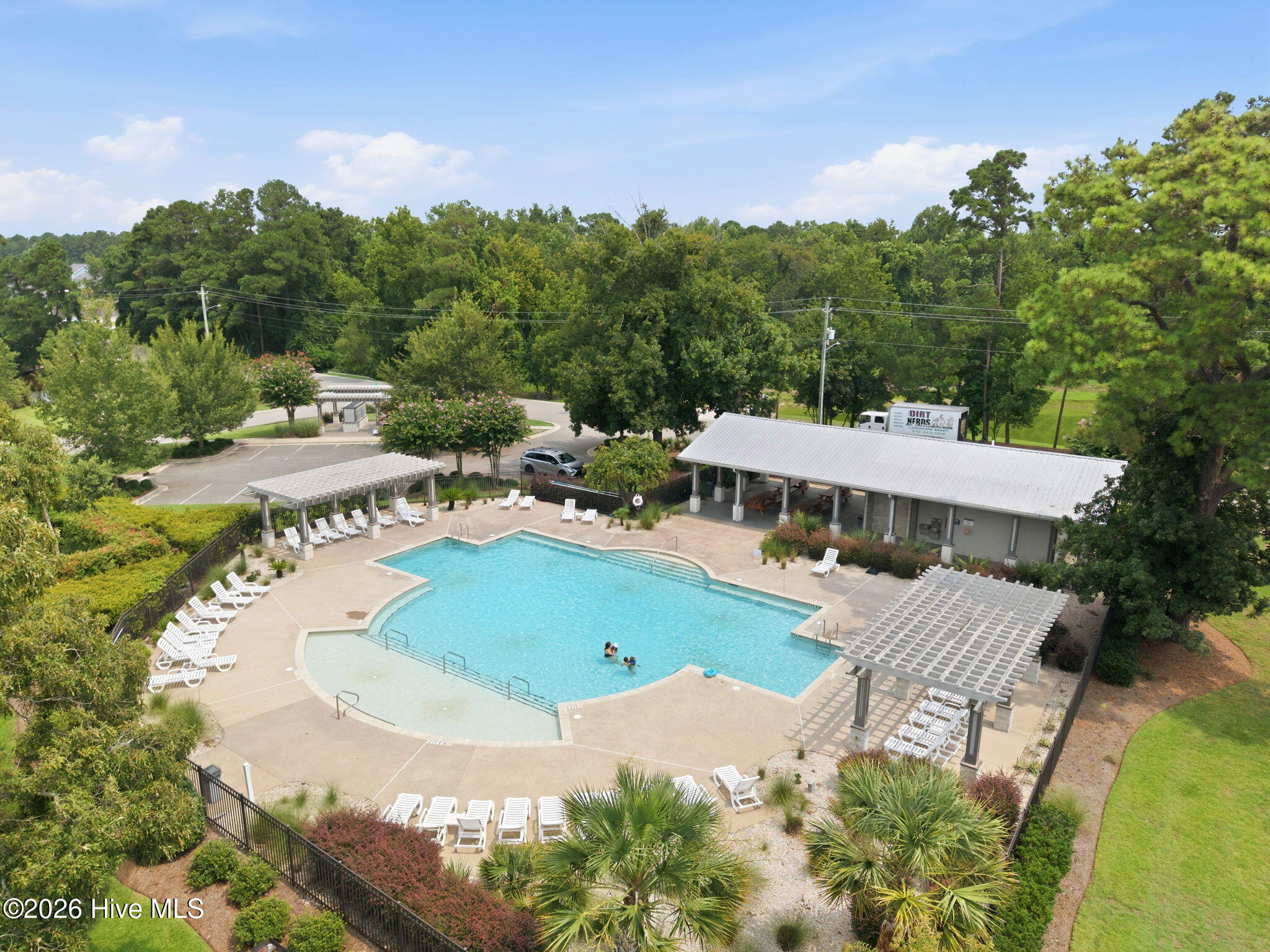 main property photo 50