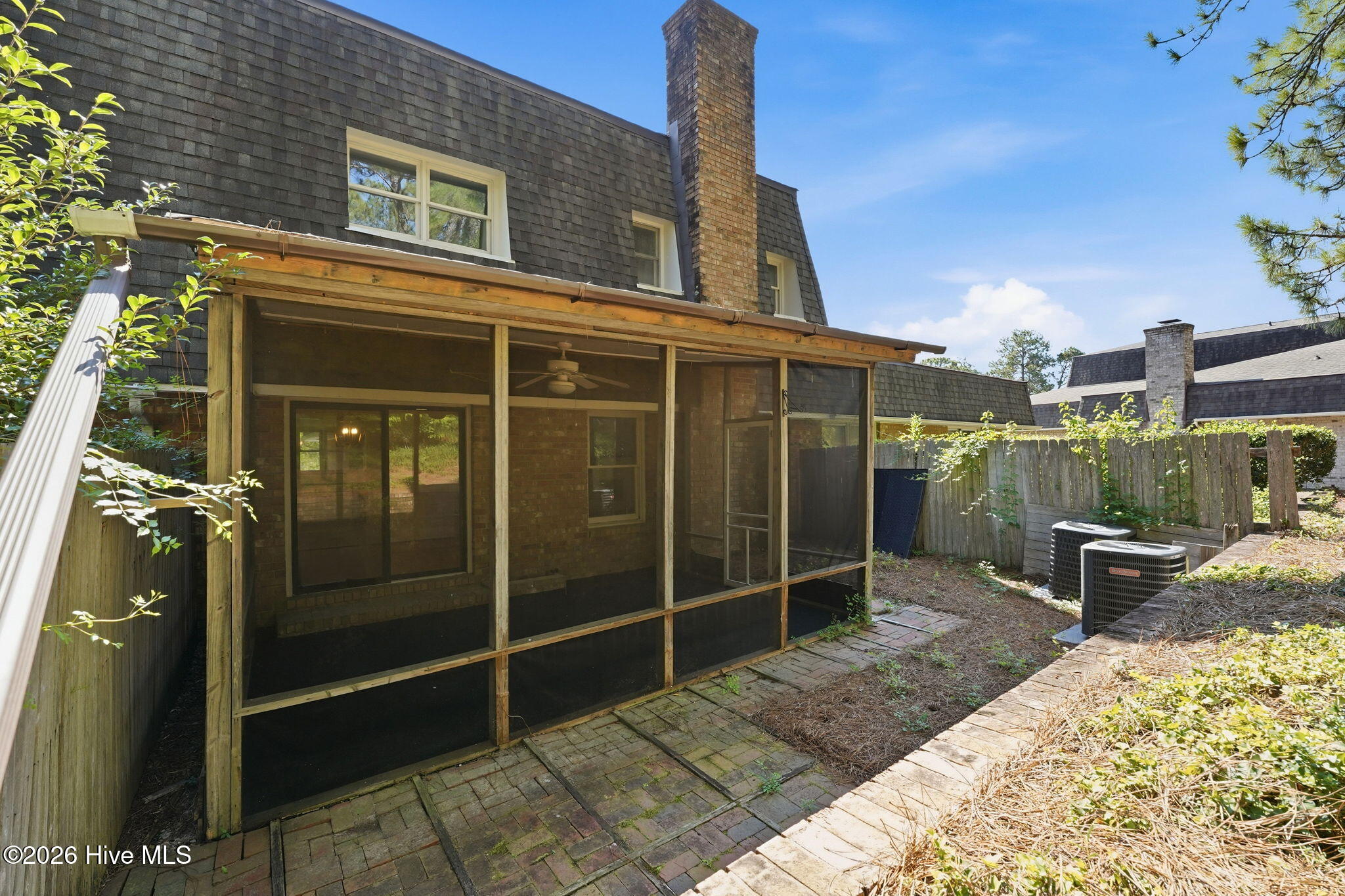 main property photo 46