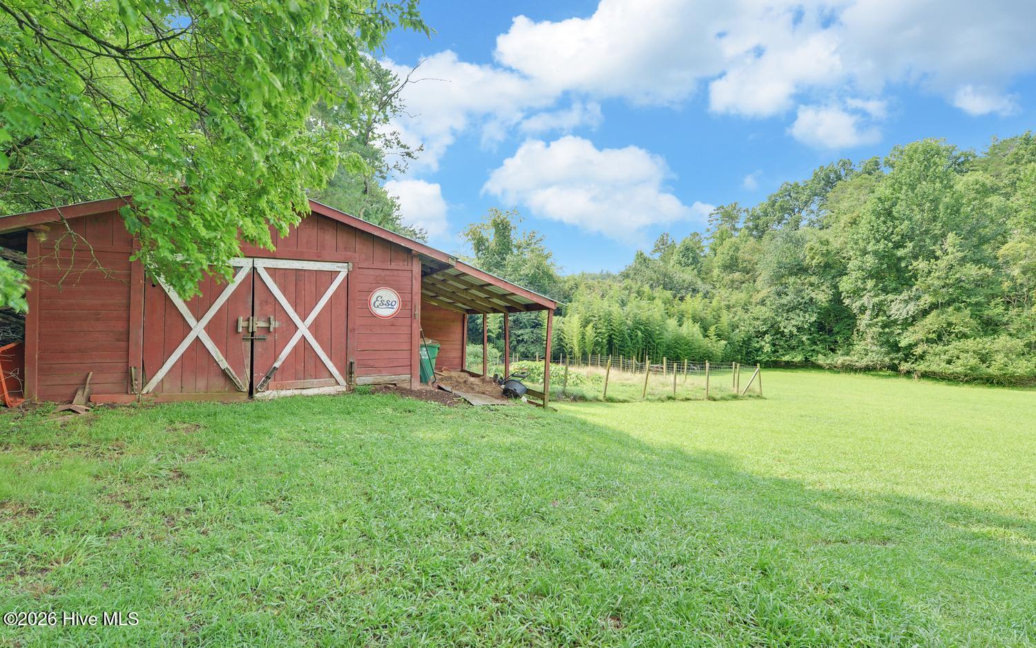 main property photo 43