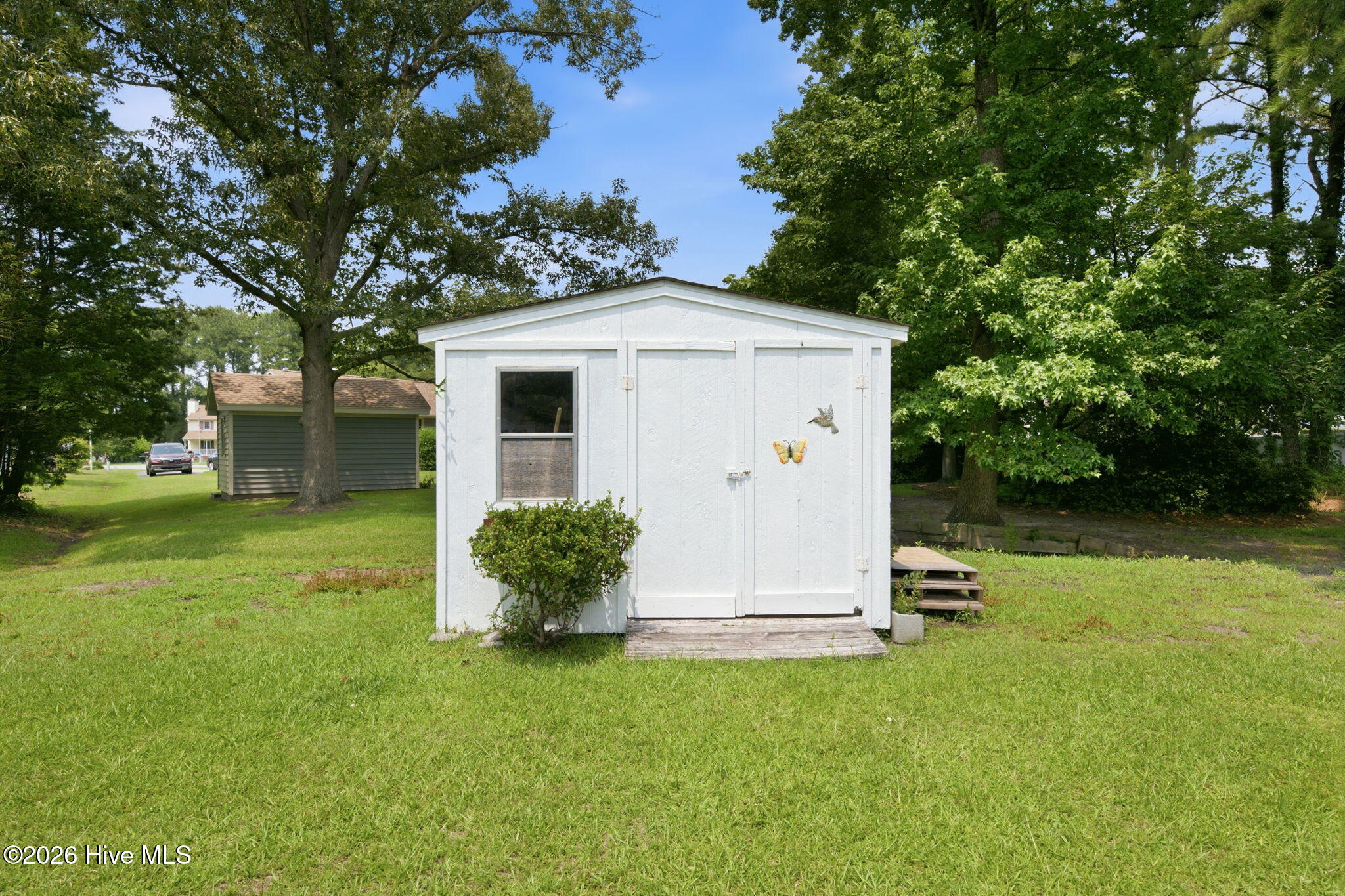 main property photo 40