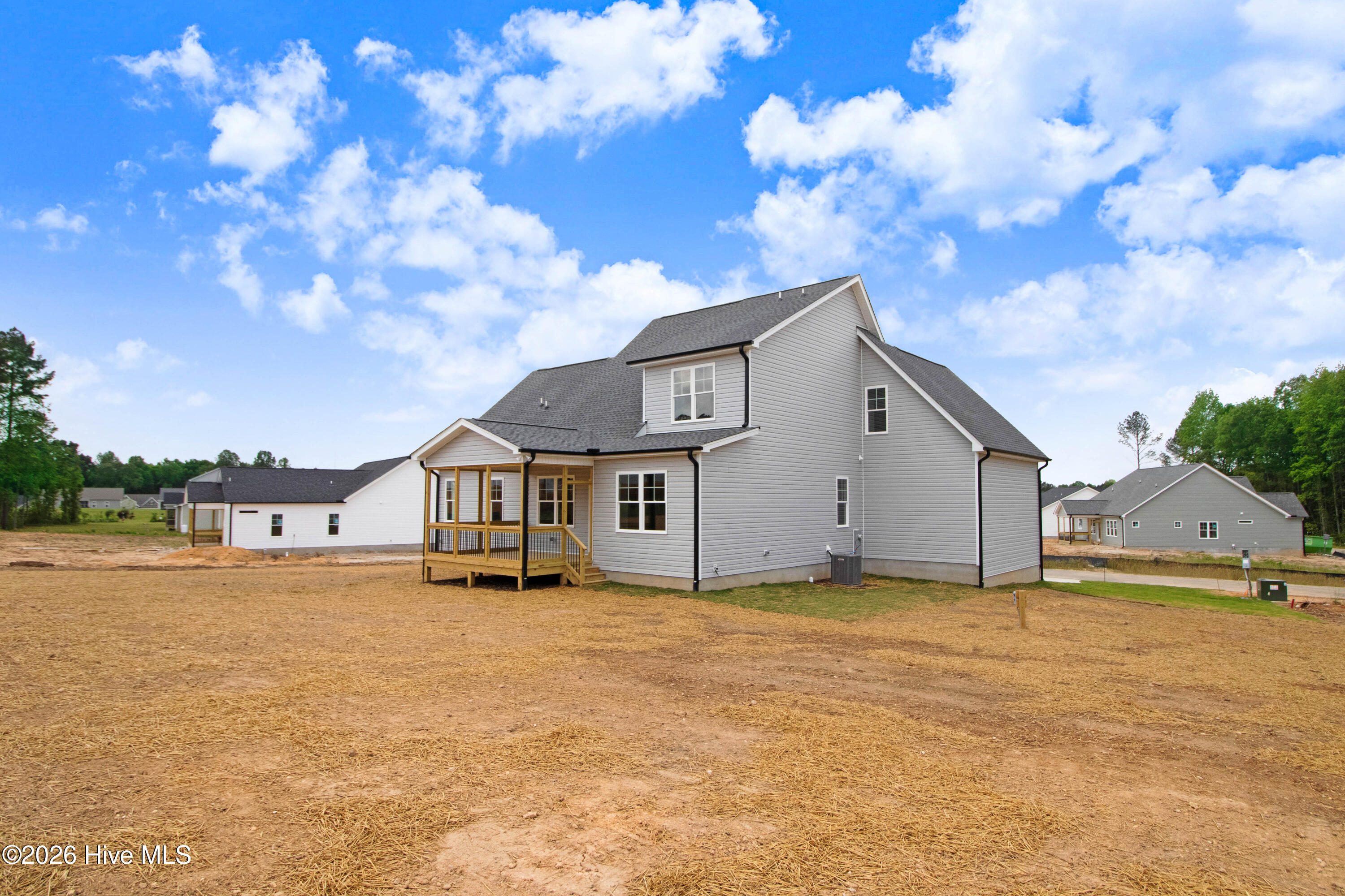 main property photo 34
