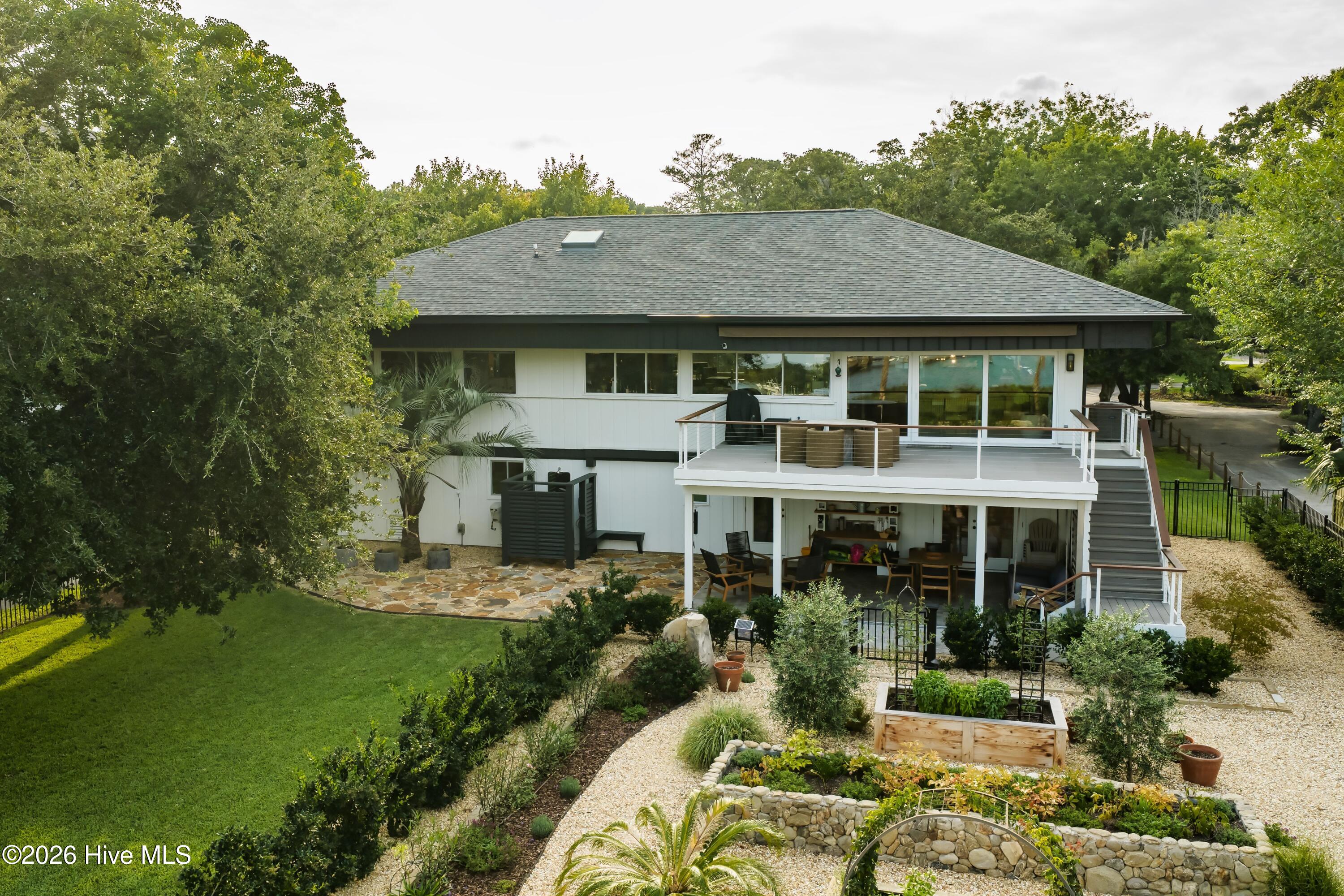 main property photo 67