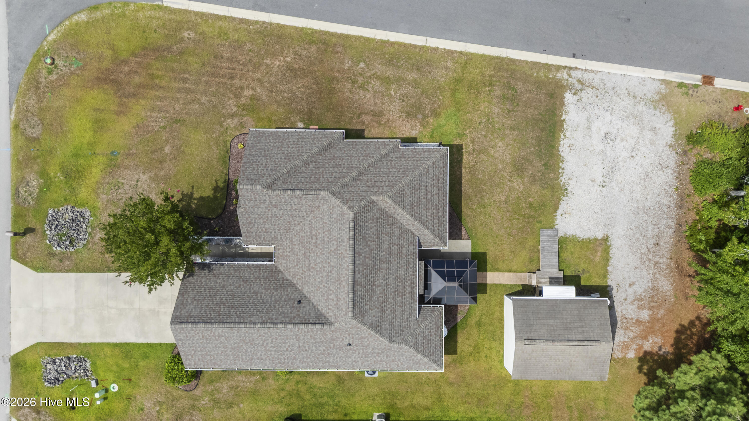 main property photo 45