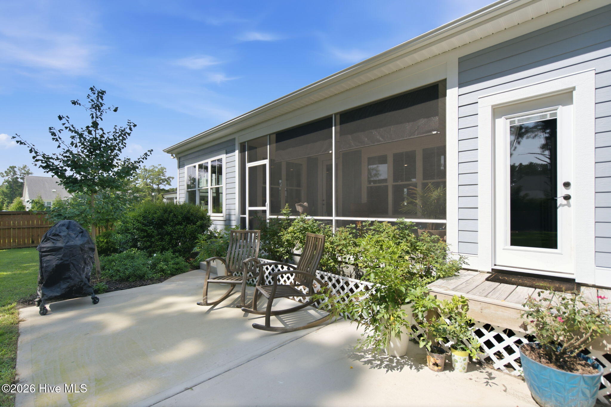 main property photo 51
