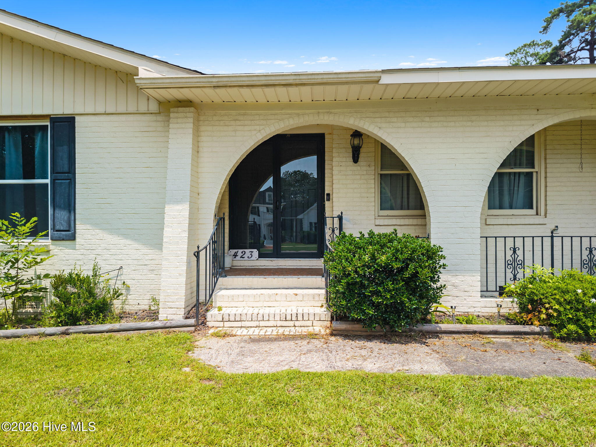 main property photo 5