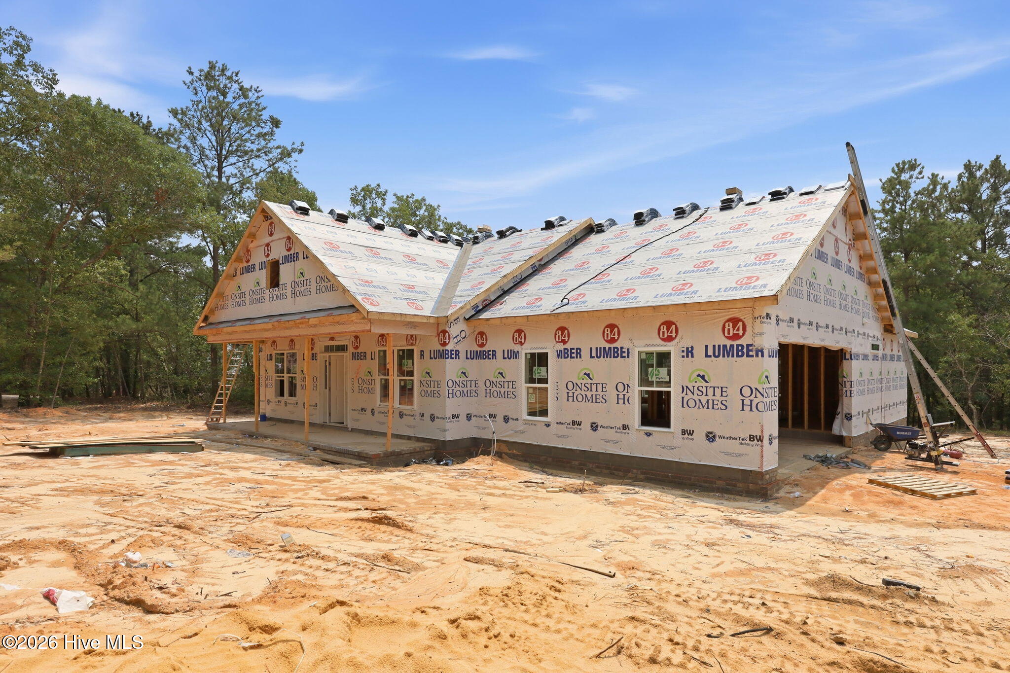 main property photo 11