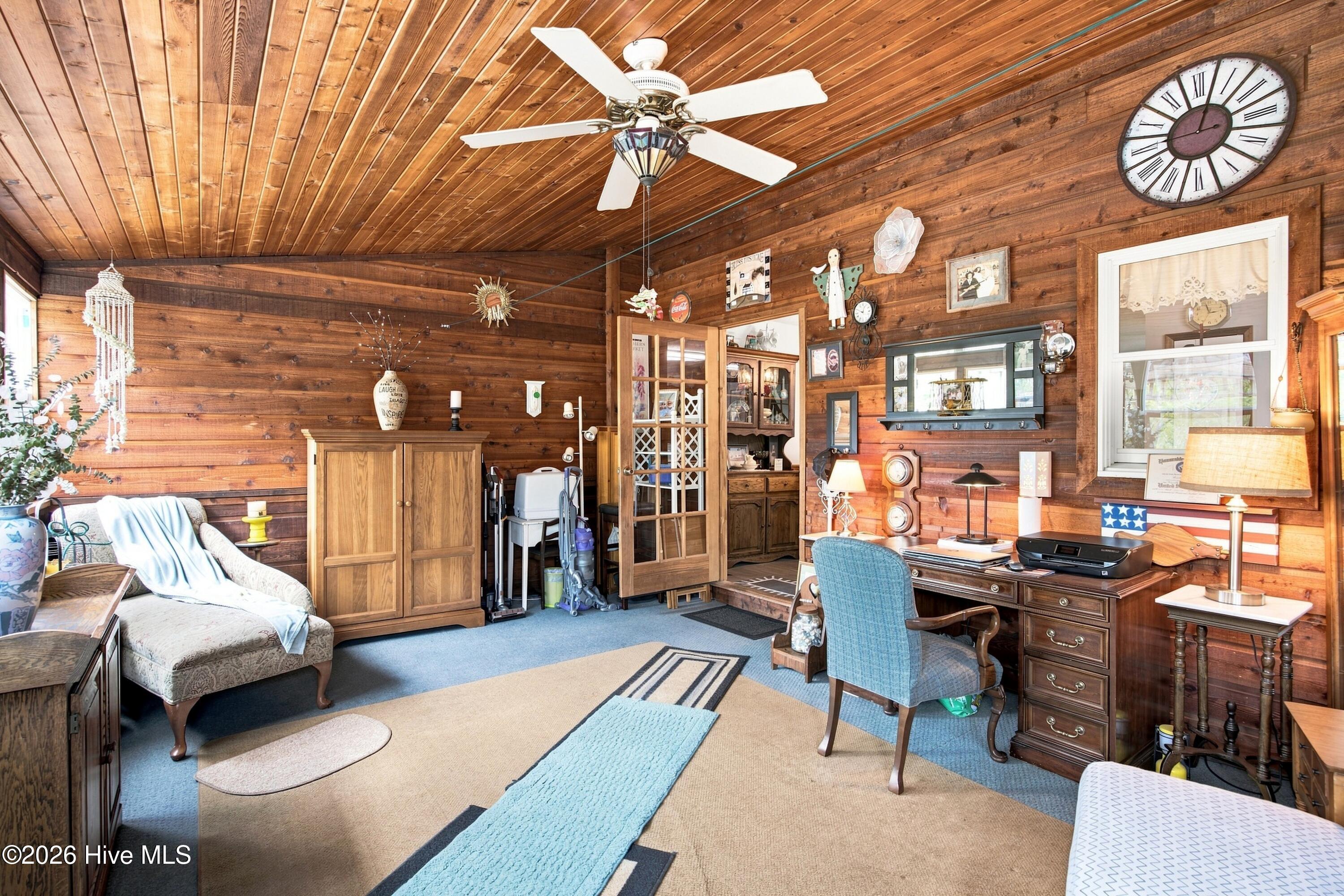 main property photo 28