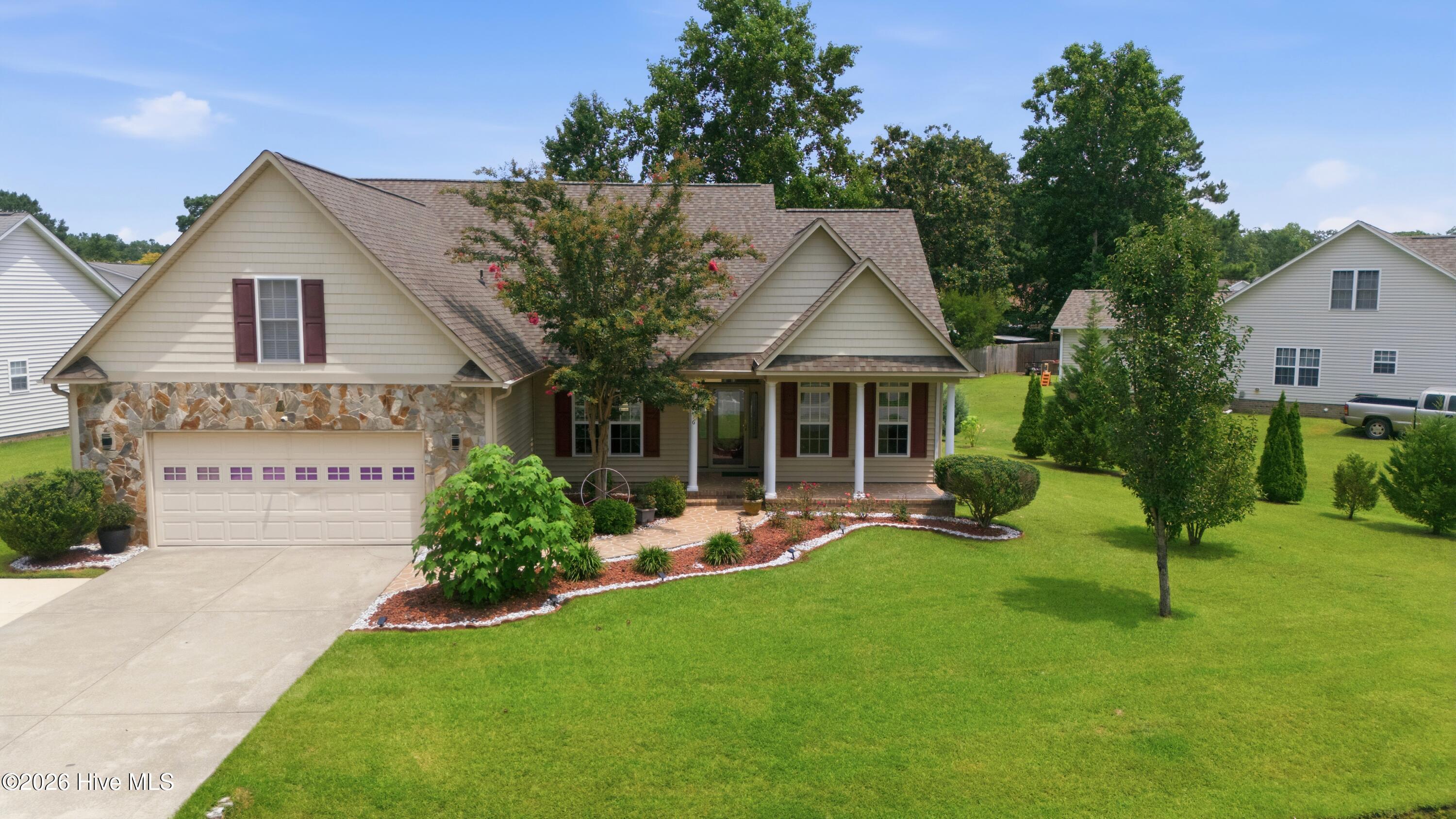 main property photo 0