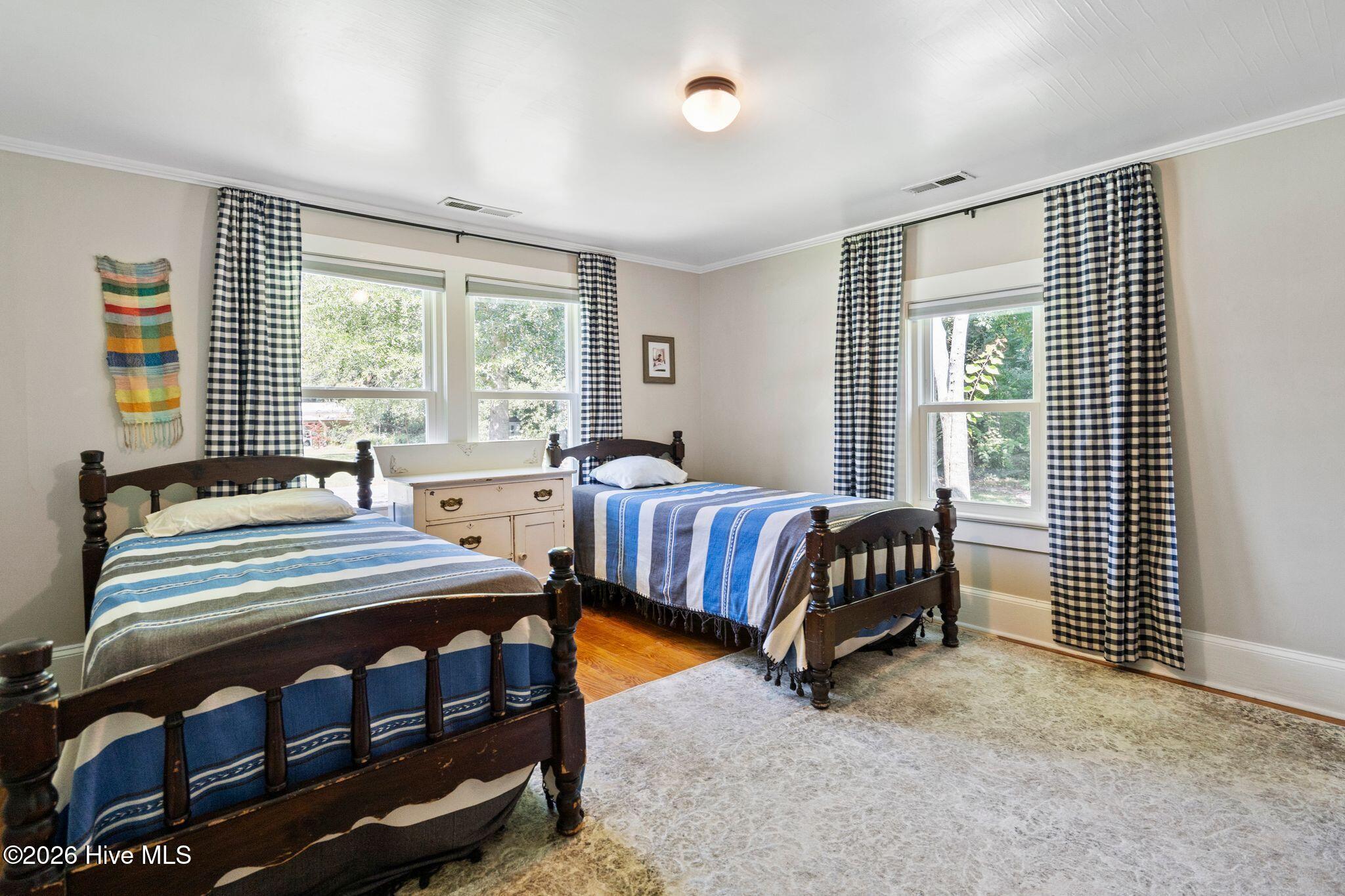 property viewer photo 27