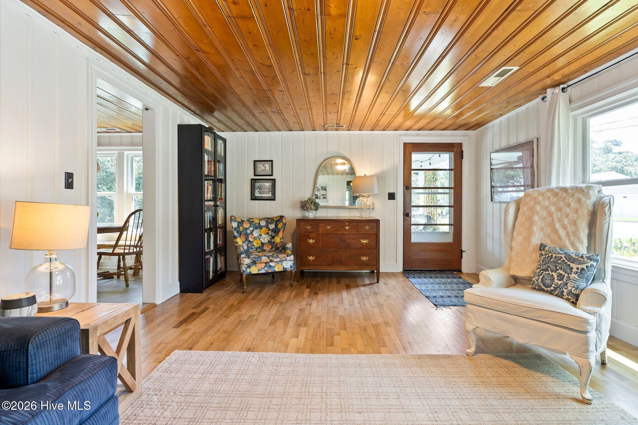 property viewer photo 6