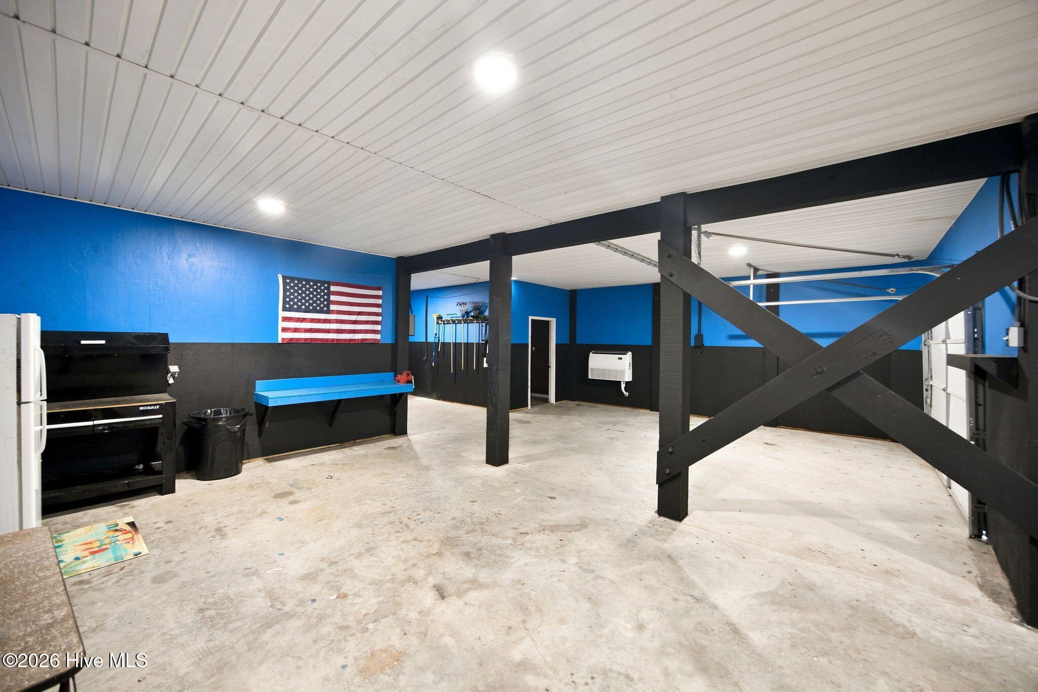 main property photo 27