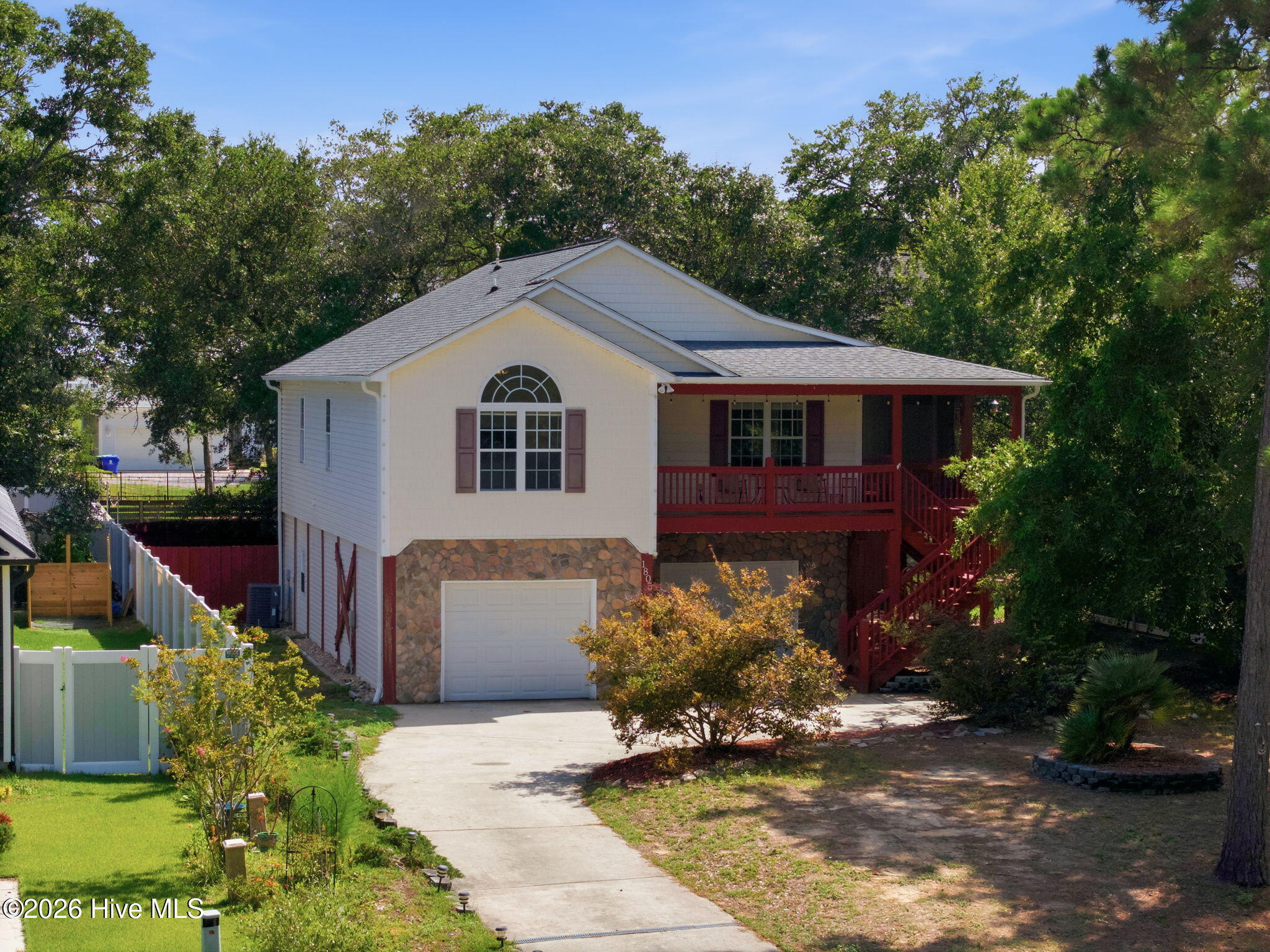 main property photo 35