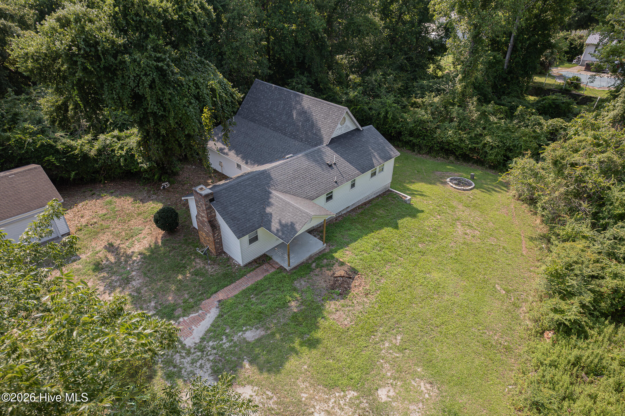 main property photo 4