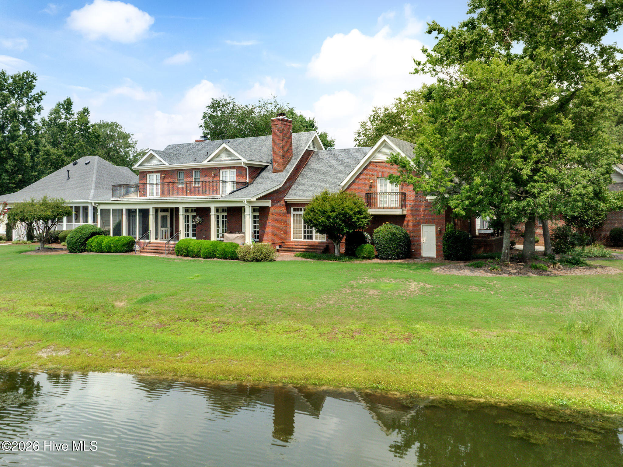 main property photo 25