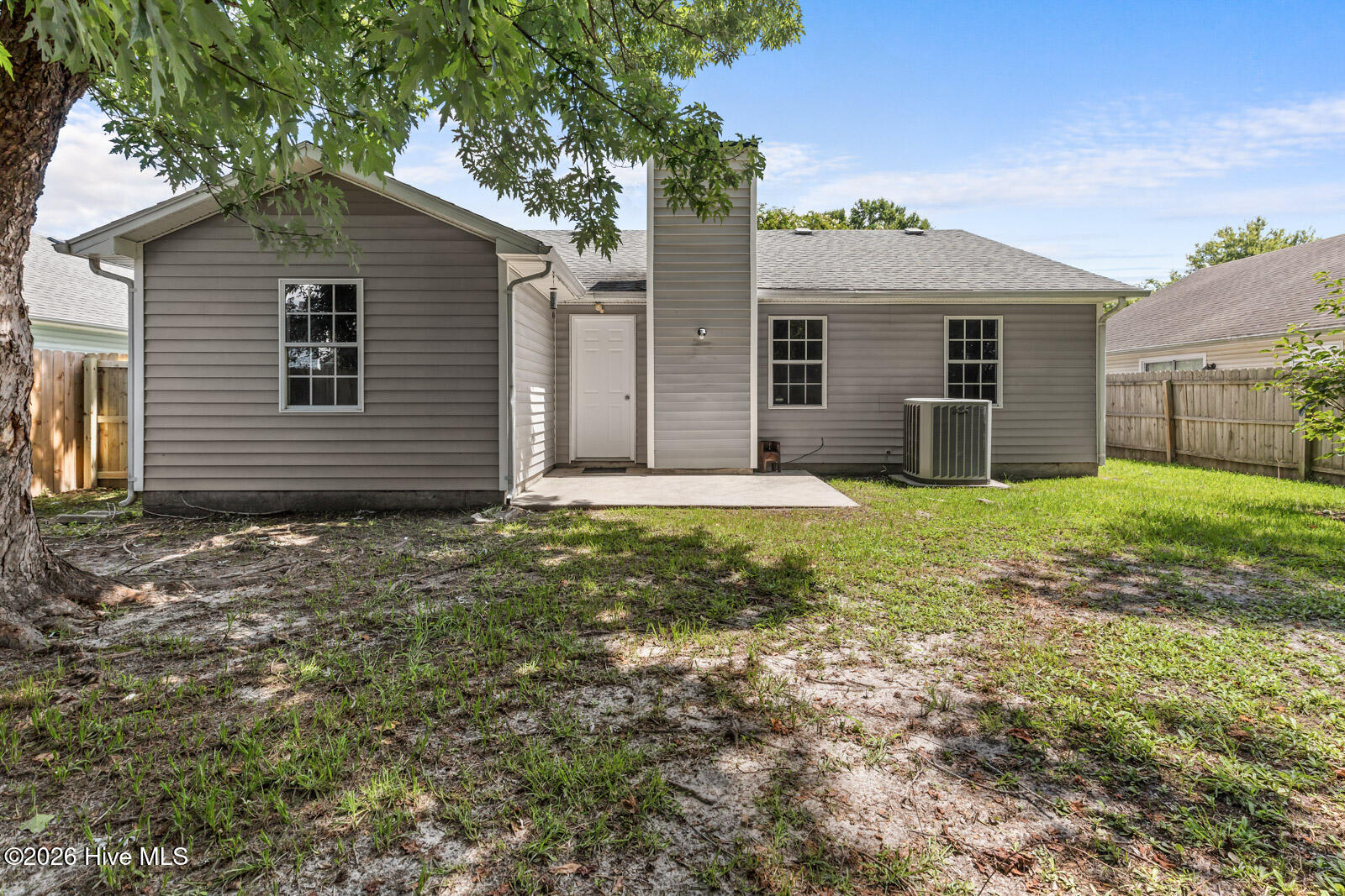 main property photo 23