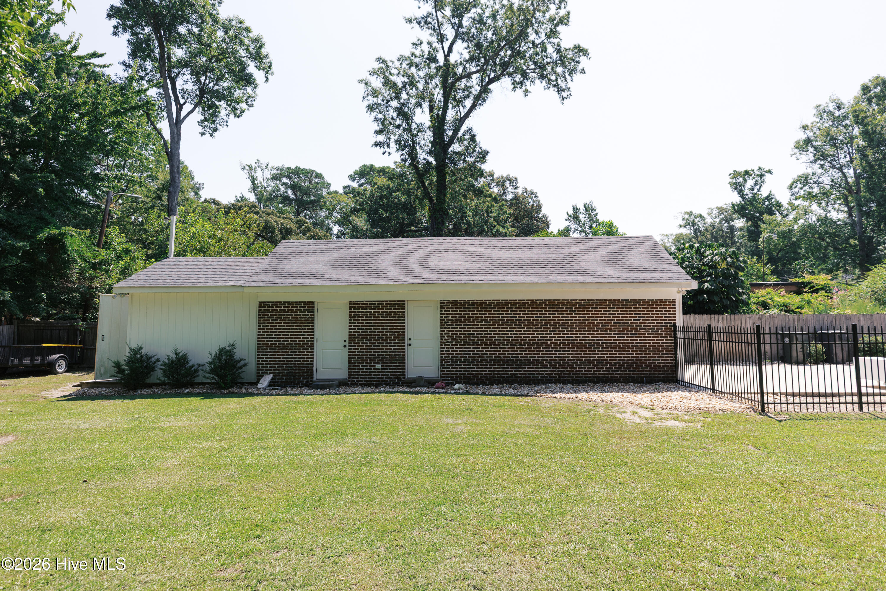 main property photo 50