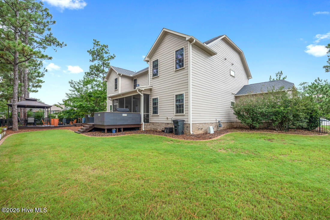 main property photo 13