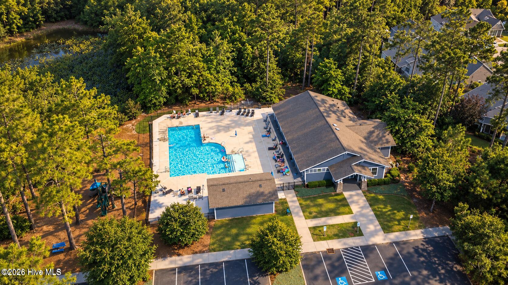 main property photo 8
