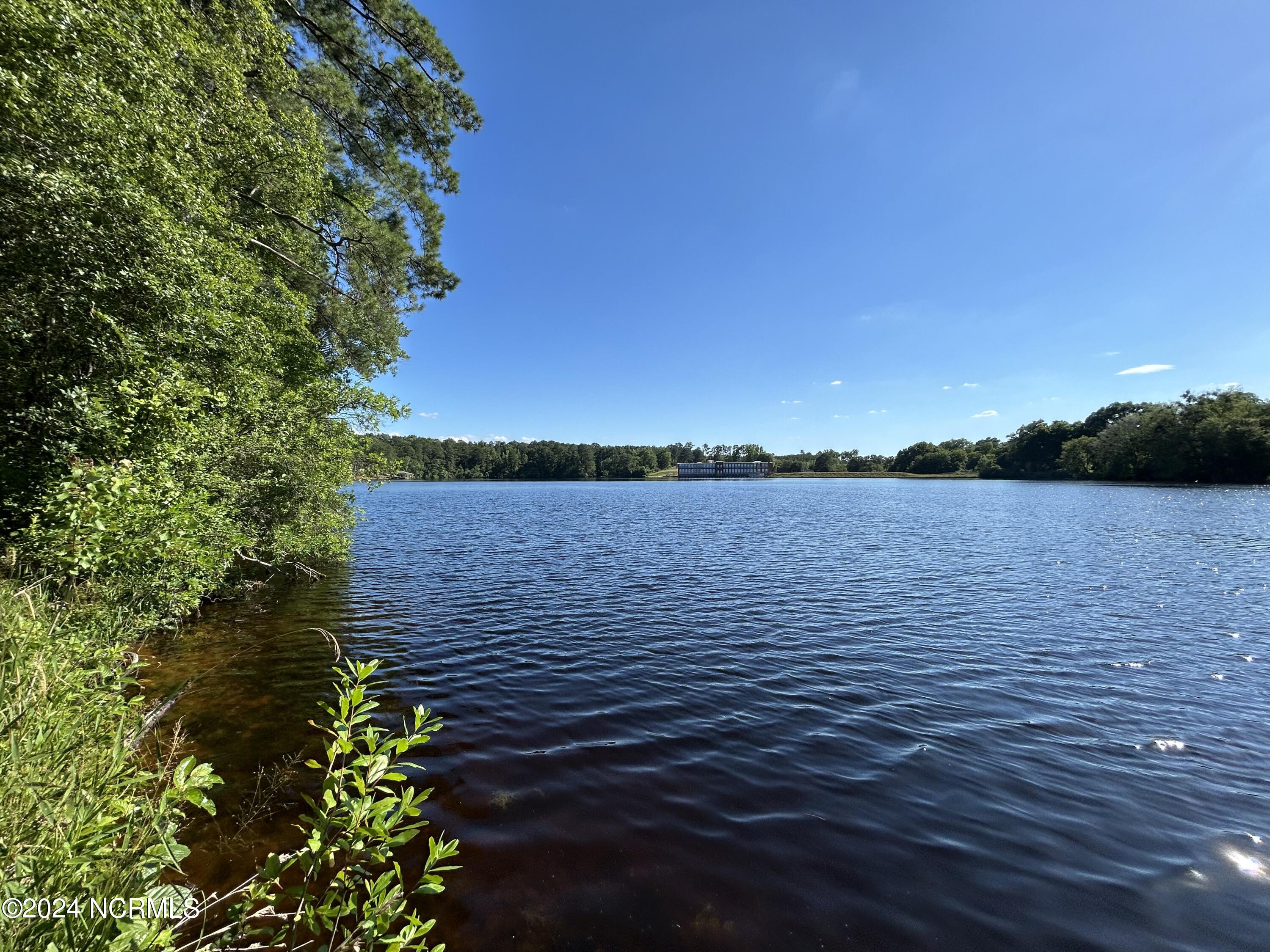 main property photo 10