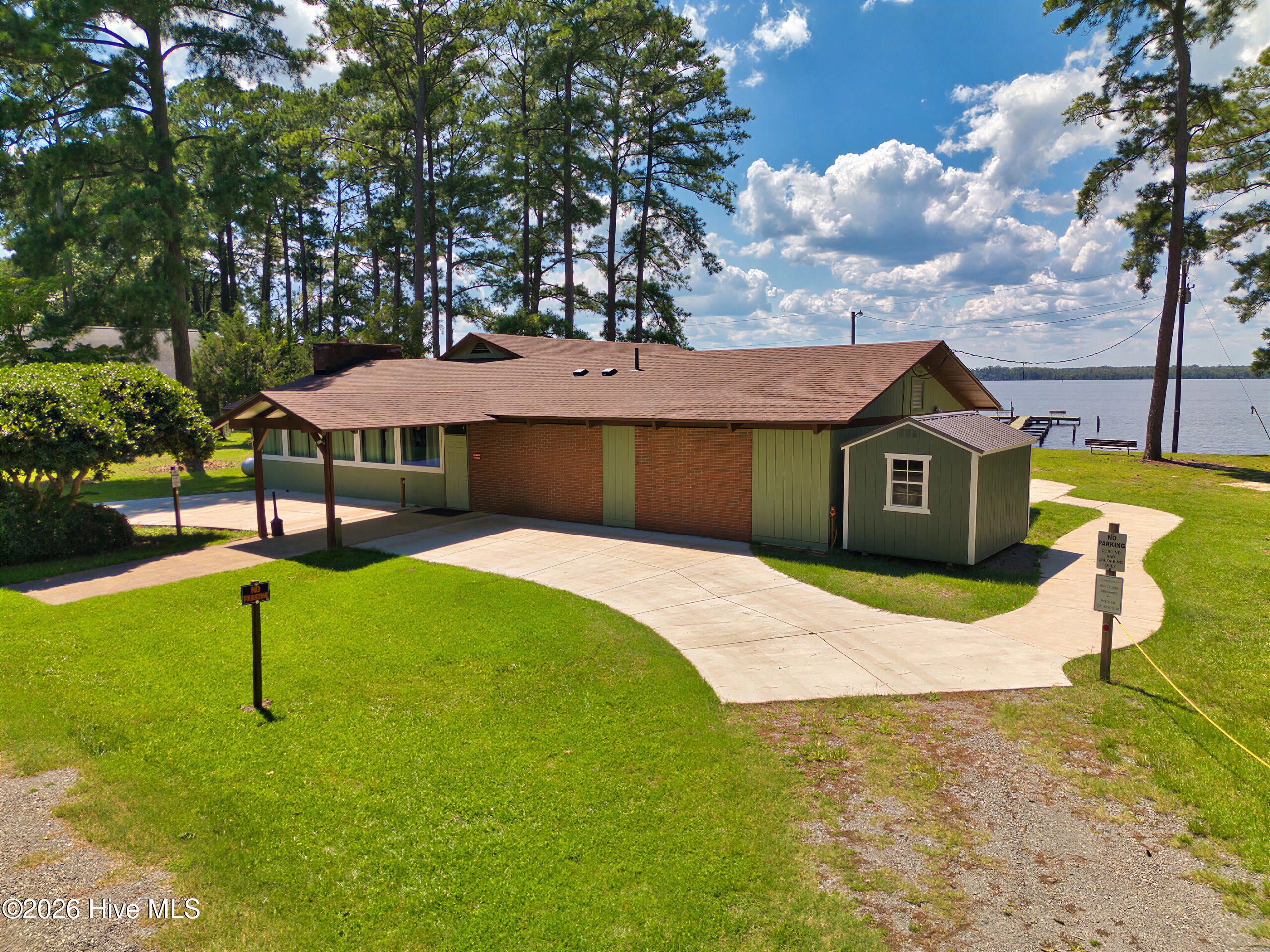 main property photo 45